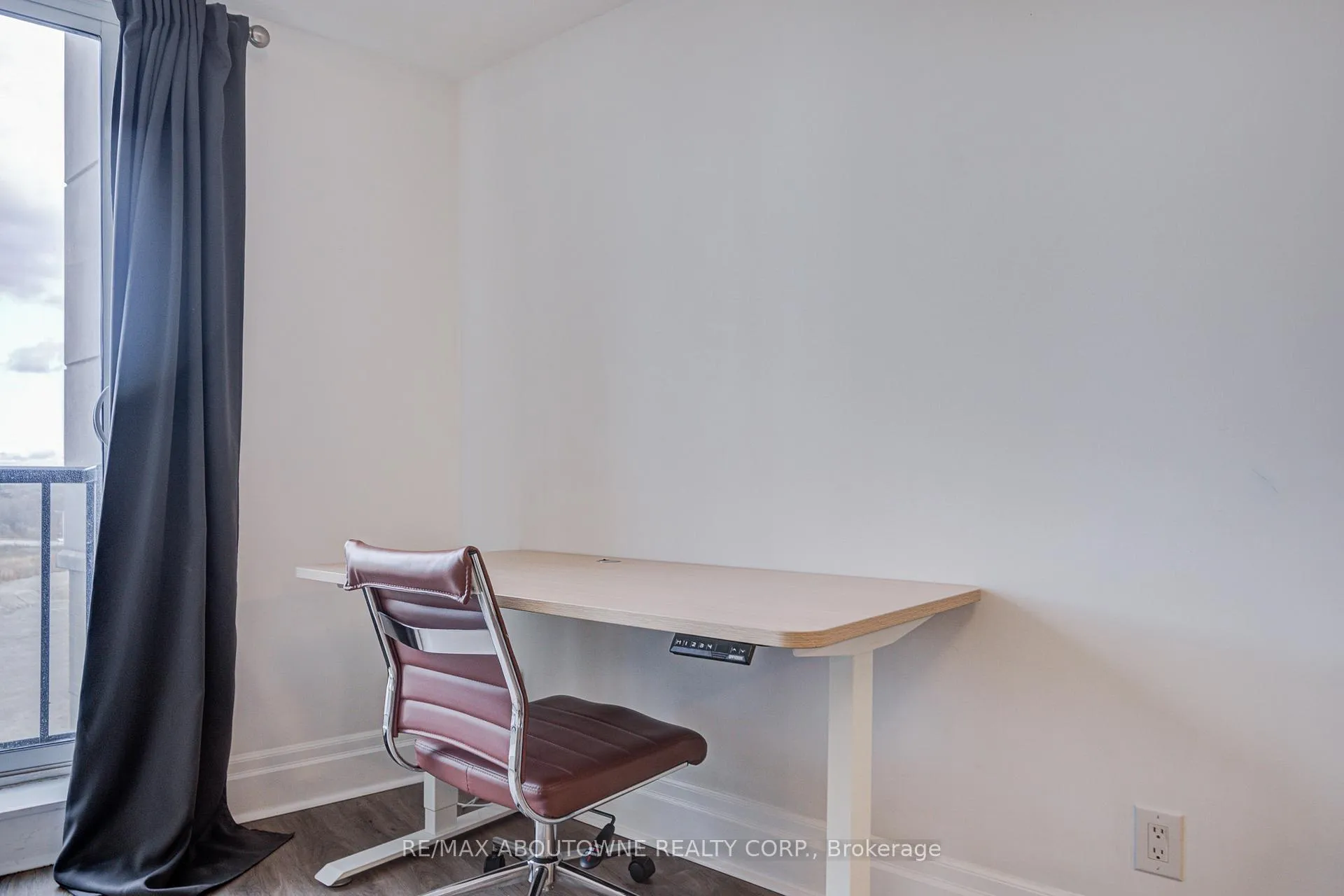 Photo 30 of Unit 609, 151 Upper Duke Crescent, Markham, Unionville — HOMEH
