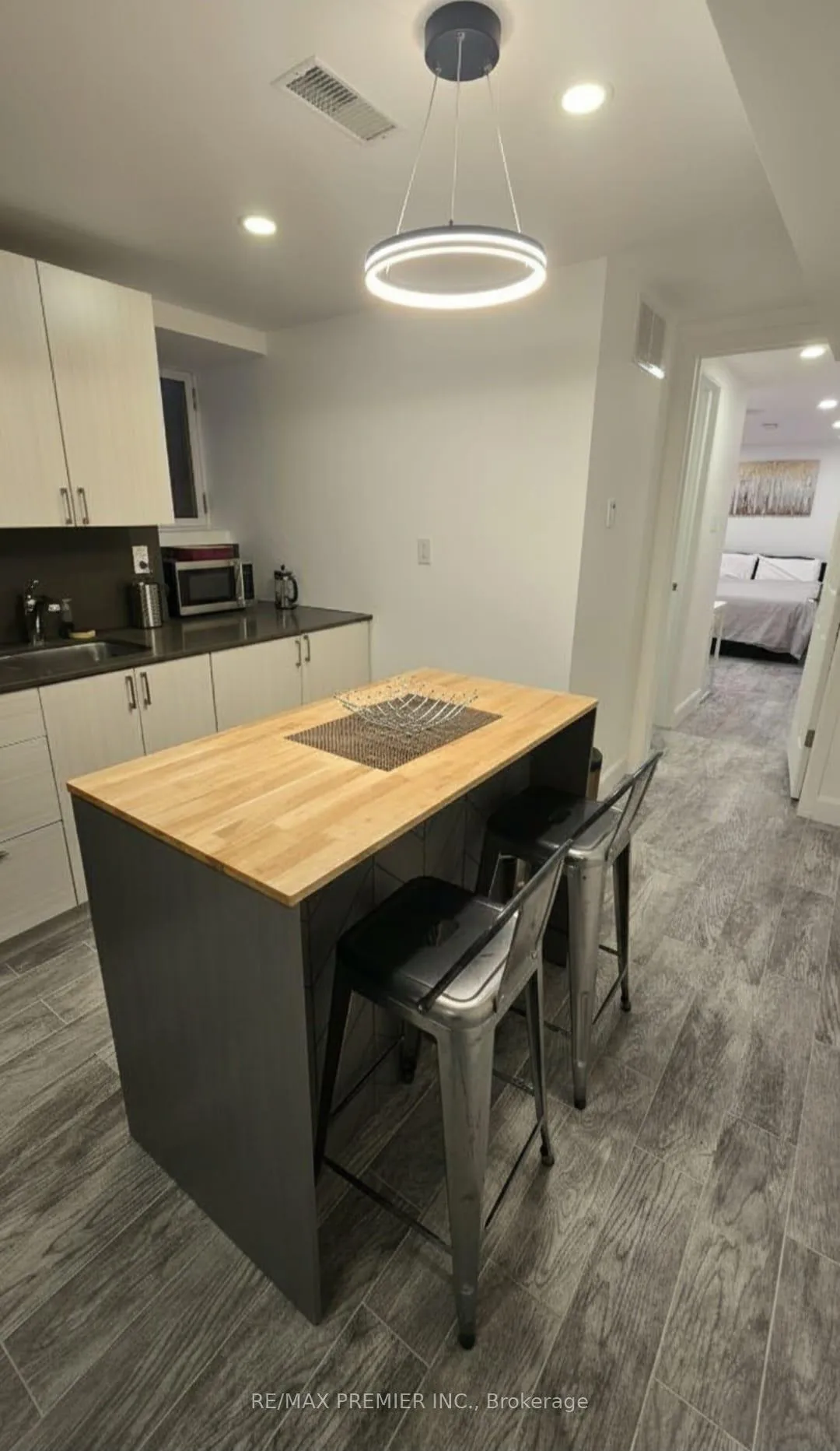 Photo 3 of Unit B, 29 Rusholme Road, Toronto, Little Portugal — HOMEH