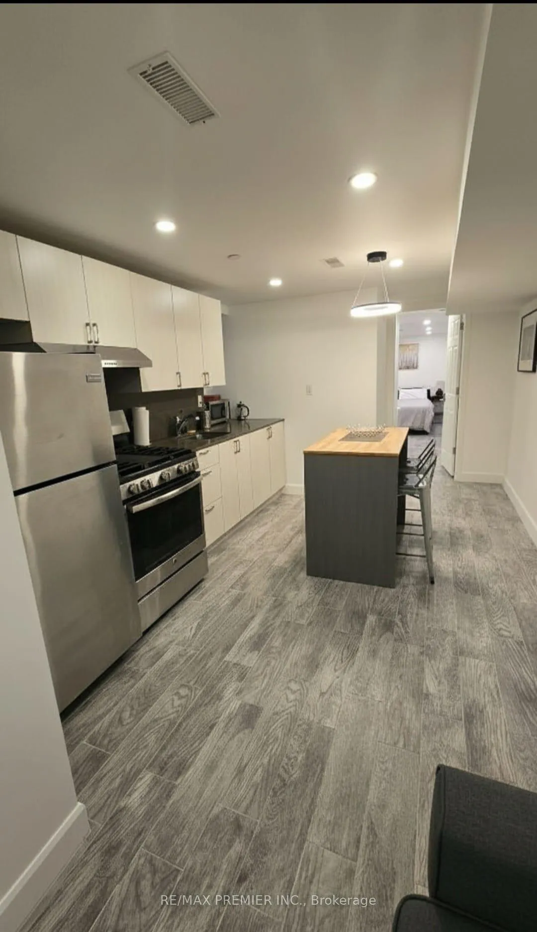 Photo 4 of Unit B, 29 Rusholme Road, Toronto, Little Portugal — HOMEH