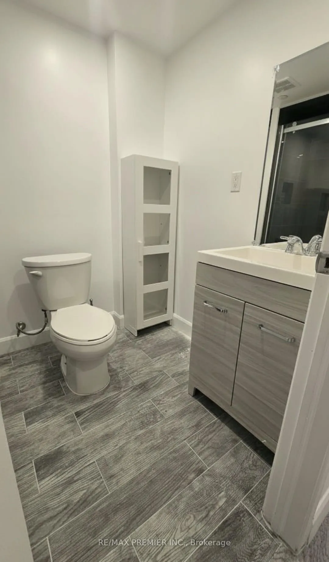 Photo 9 of Unit B, 29 Rusholme Road, Toronto, Little Portugal — HOMEH
