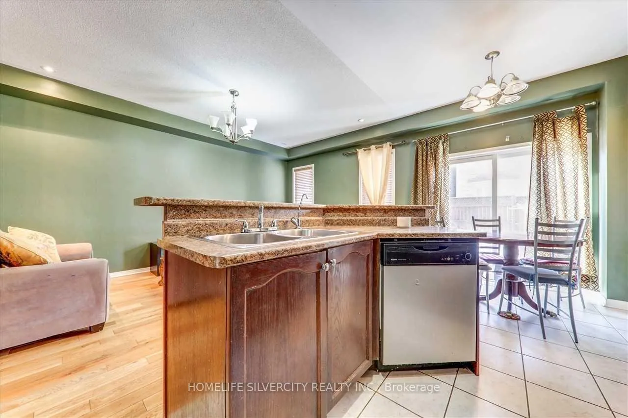 Photo 14 of 200 Roy Rainey Avenue, Markham, Wismer — HOMEH
