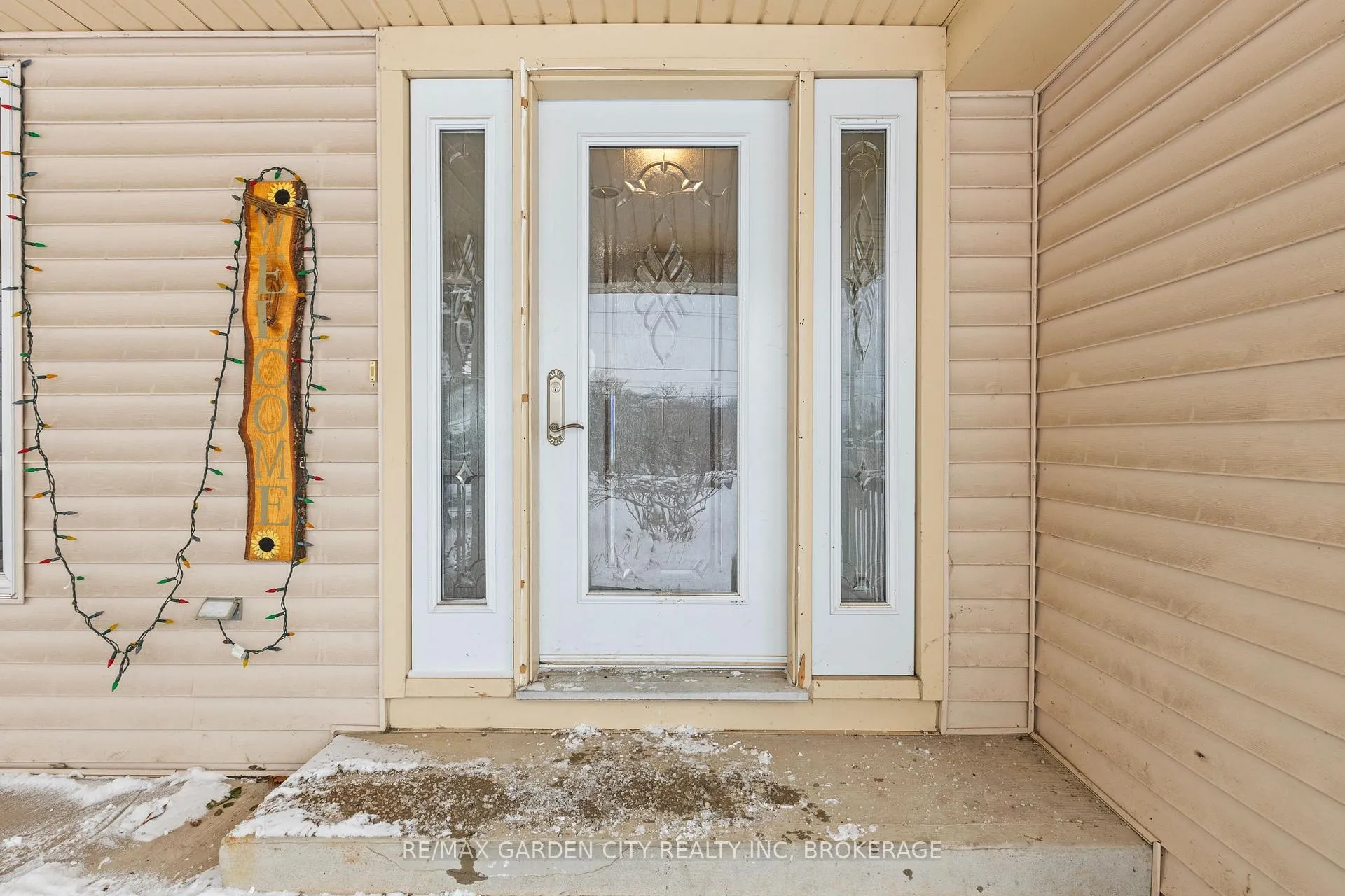 Photo 3 of Unit 1, 101 Moffatt Street, St. Catharines, Oakdale — HOMEH
