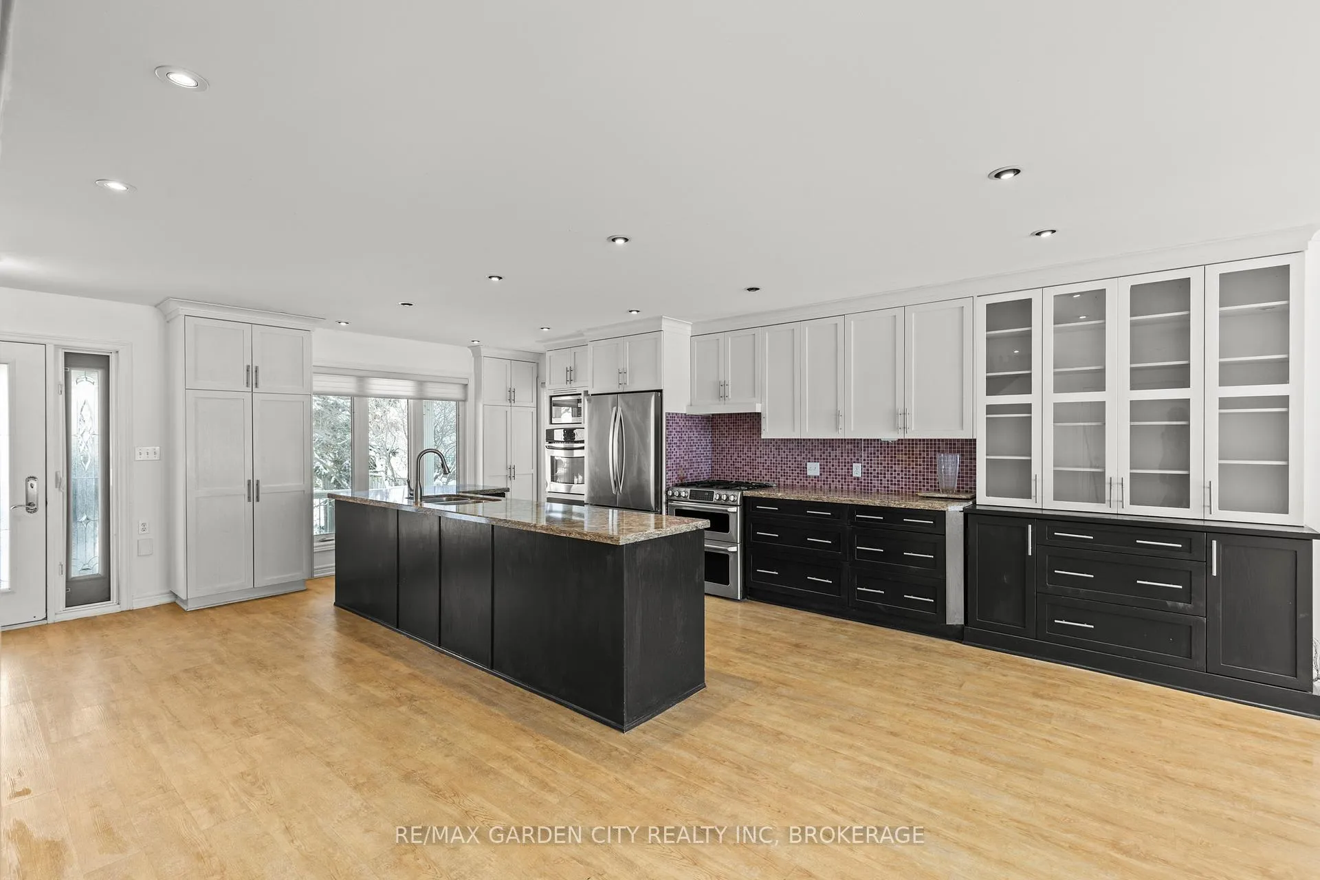 Photo 5 of Unit 1, 101 Moffatt Street, St. Catharines, Oakdale — HOMEH
