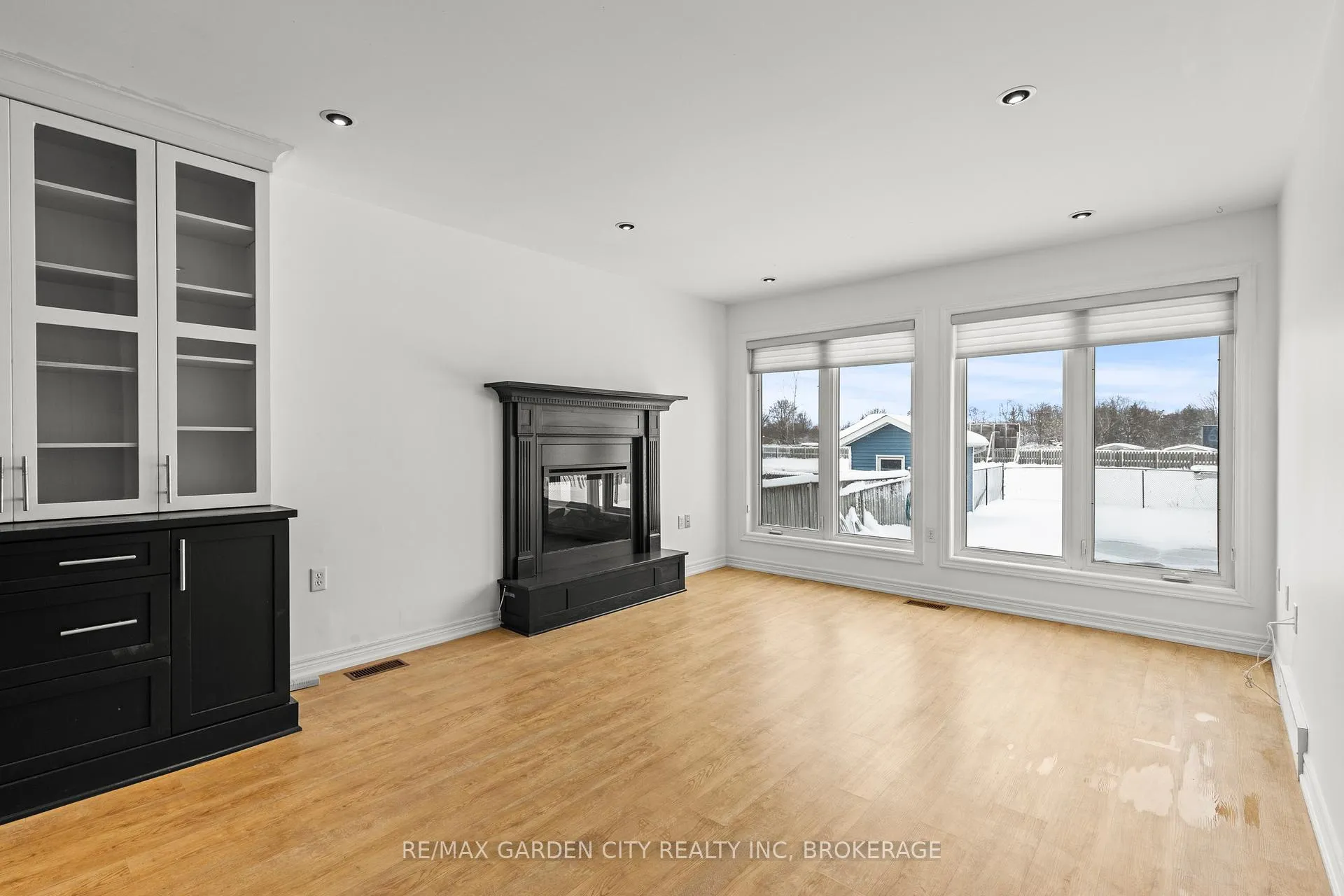 Photo 9 of Unit 1, 101 Moffatt Street, St. Catharines, Oakdale — HOMEH