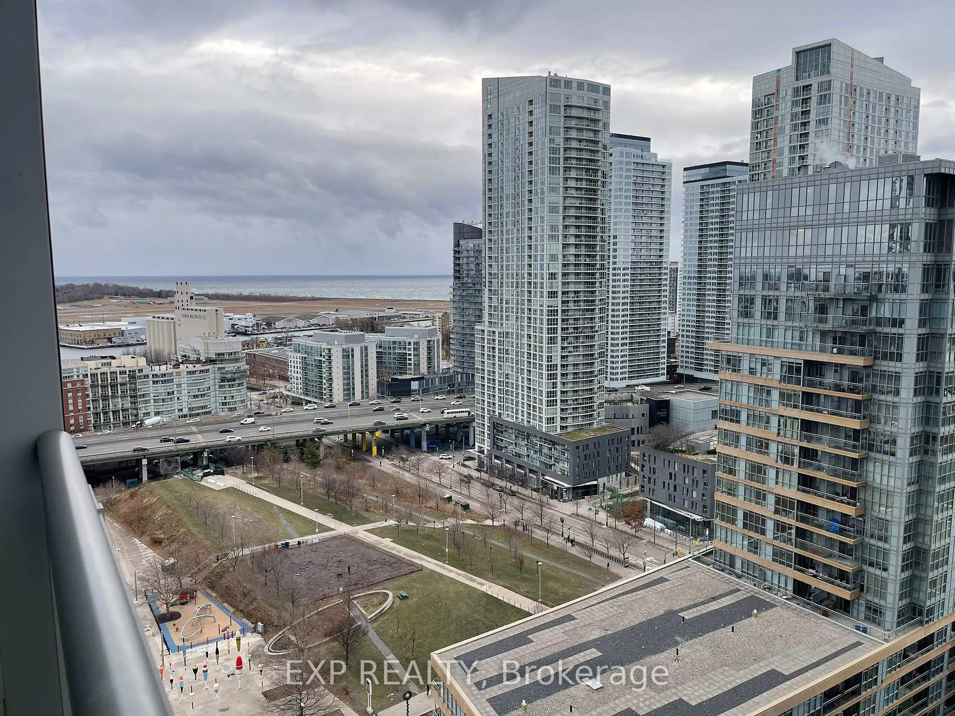 Photo 1 of Unit 2610, 15 Iceboat Terrace, Toronto, Waterfront Communities — HOMEH