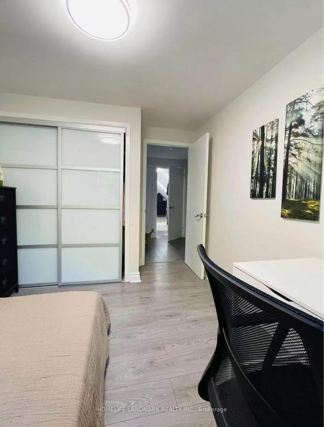 Photo 12 of Unit 2nd floor one room, 166 Chaplin Crescent, Toronto, Forest Hill South — HOMEH
