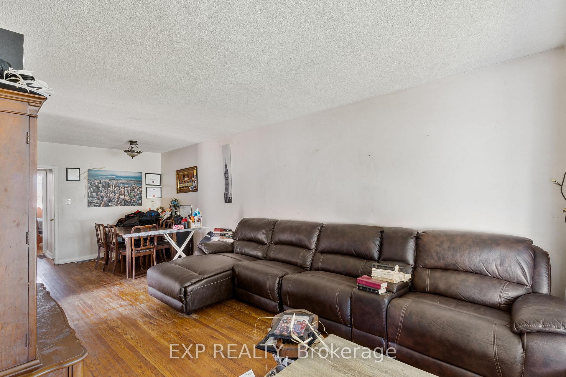 Photo 11 of 52 Burcher Road, Ajax, South East — HOMEH