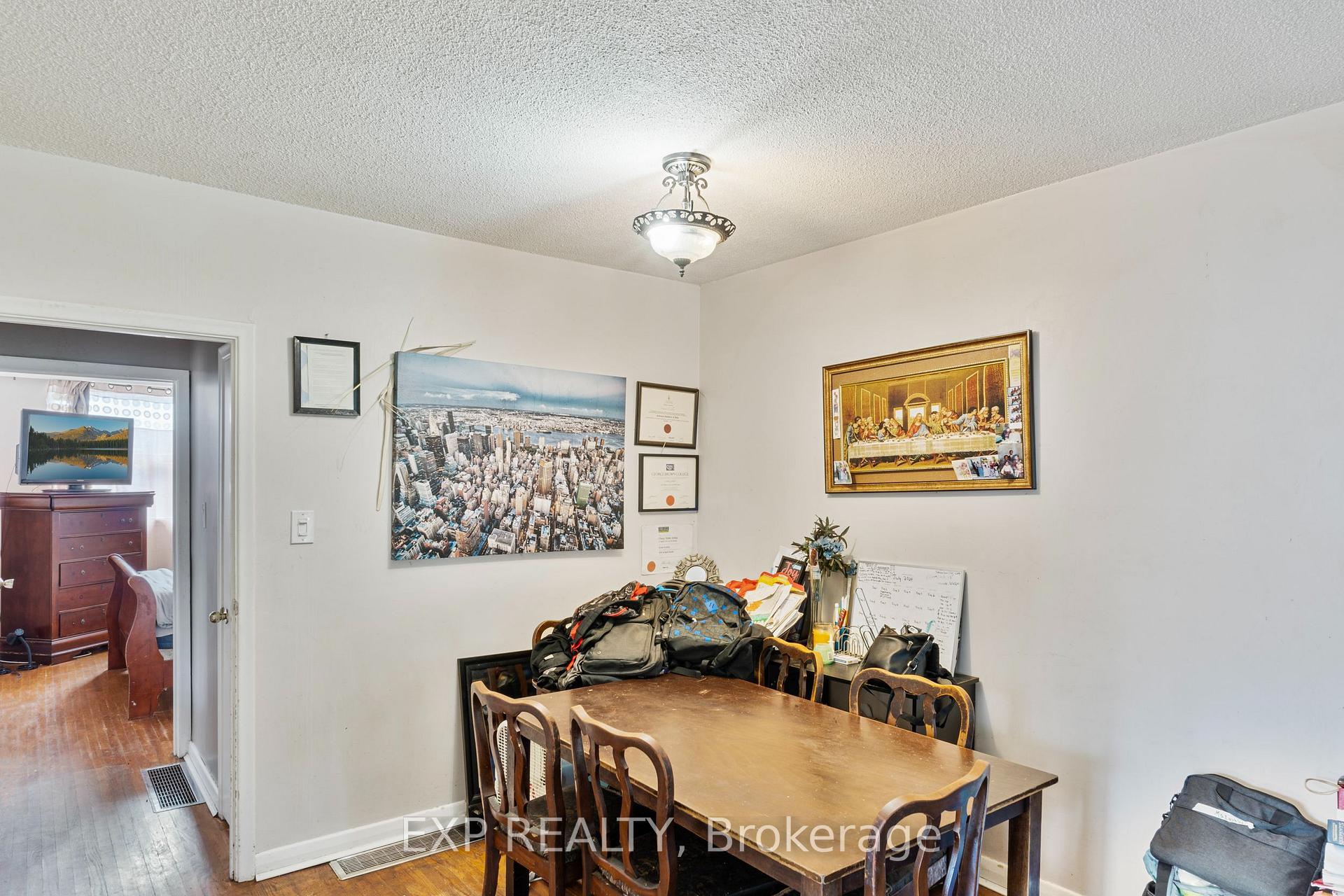 Photo 12 of 52 Burcher Road, Ajax, South East — HOMEH