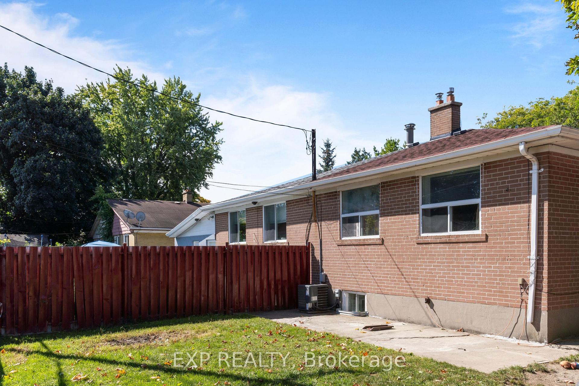 Photo 34 of 52 Burcher Road, Ajax, South East — HOMEH