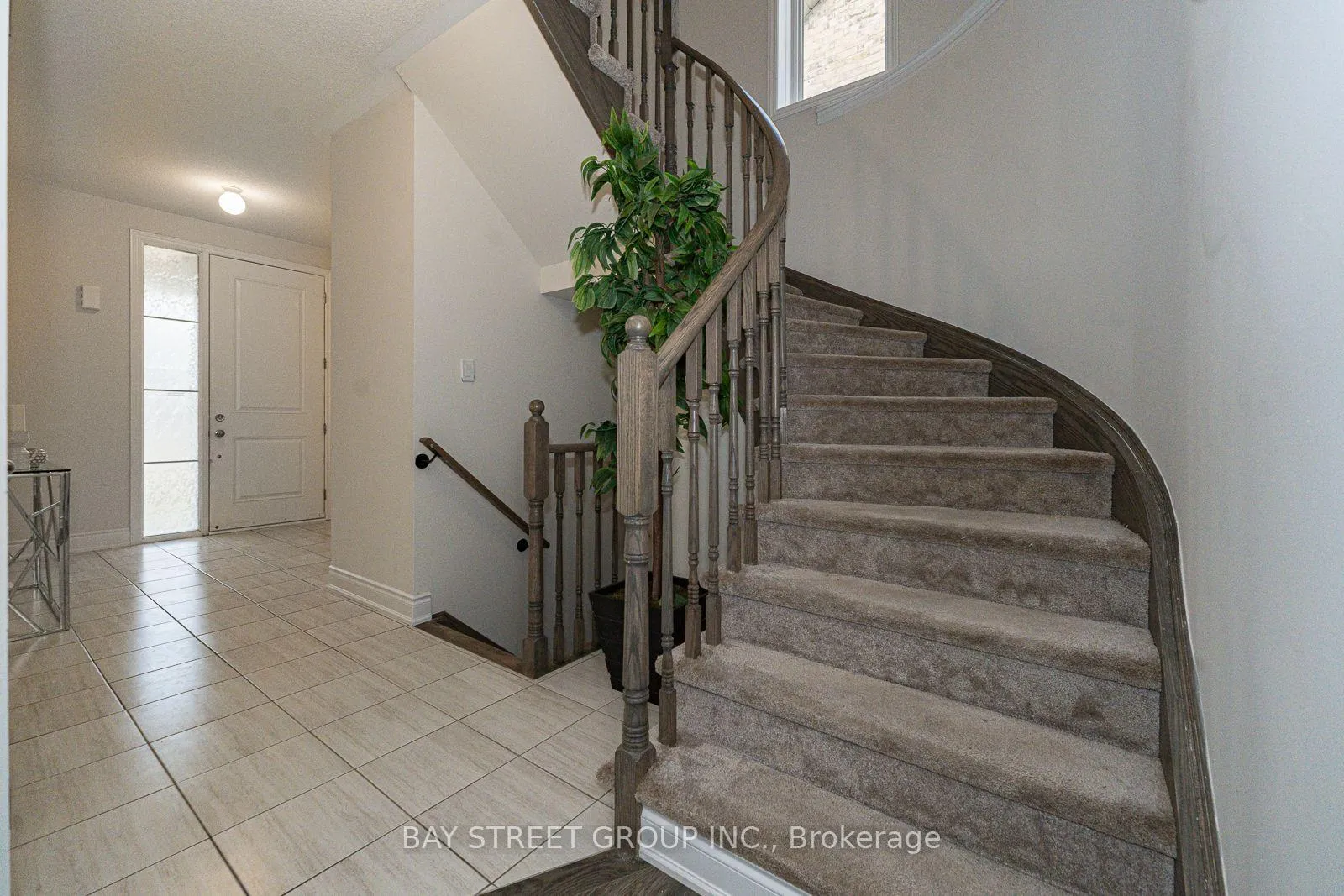 Photo 4 of 88 Forestlane Way, Scugog, Port Perry — HOMEH
