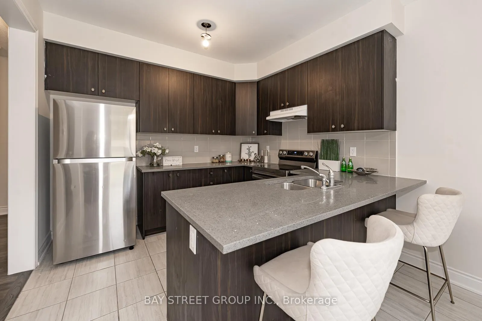 Photo 8 of 88 Forestlane Way, Scugog, Port Perry — HOMEH