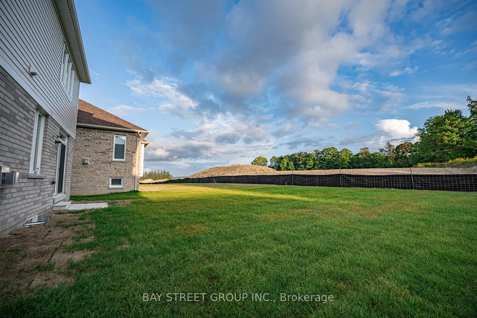 Photo 20 of 88 Forestlane Way, Scugog, Port Perry — HOMEH