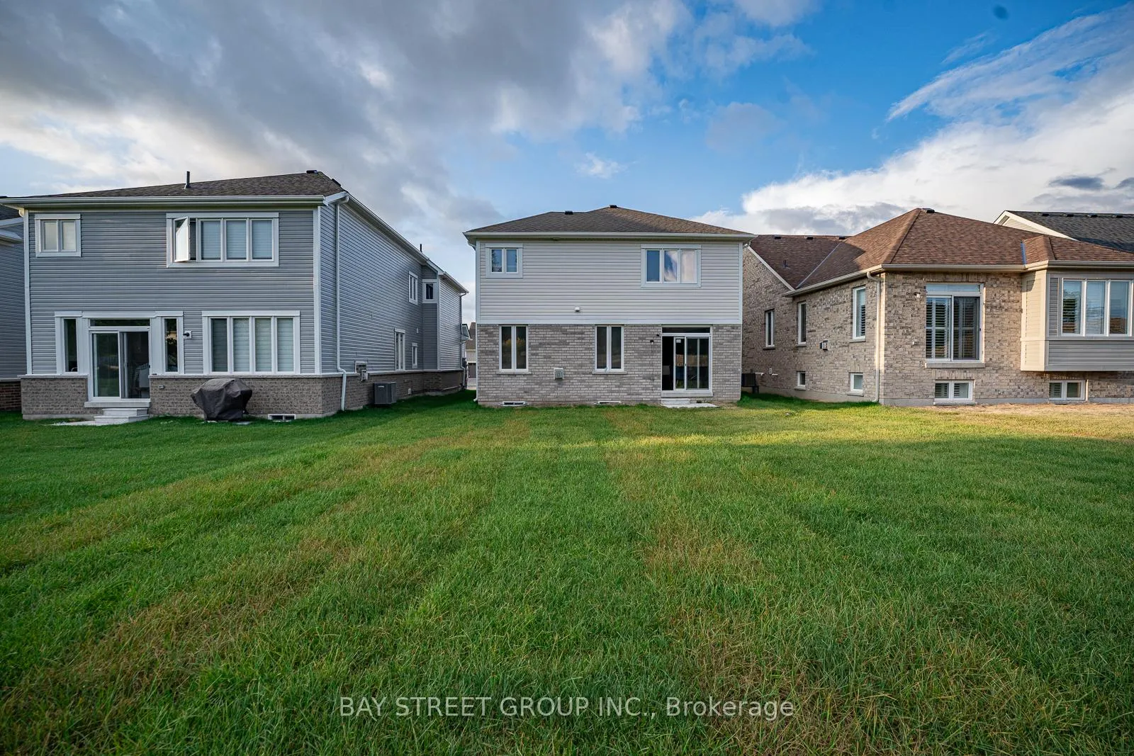 Photo 21 of 88 Forestlane Way, Scugog, Port Perry — HOMEH