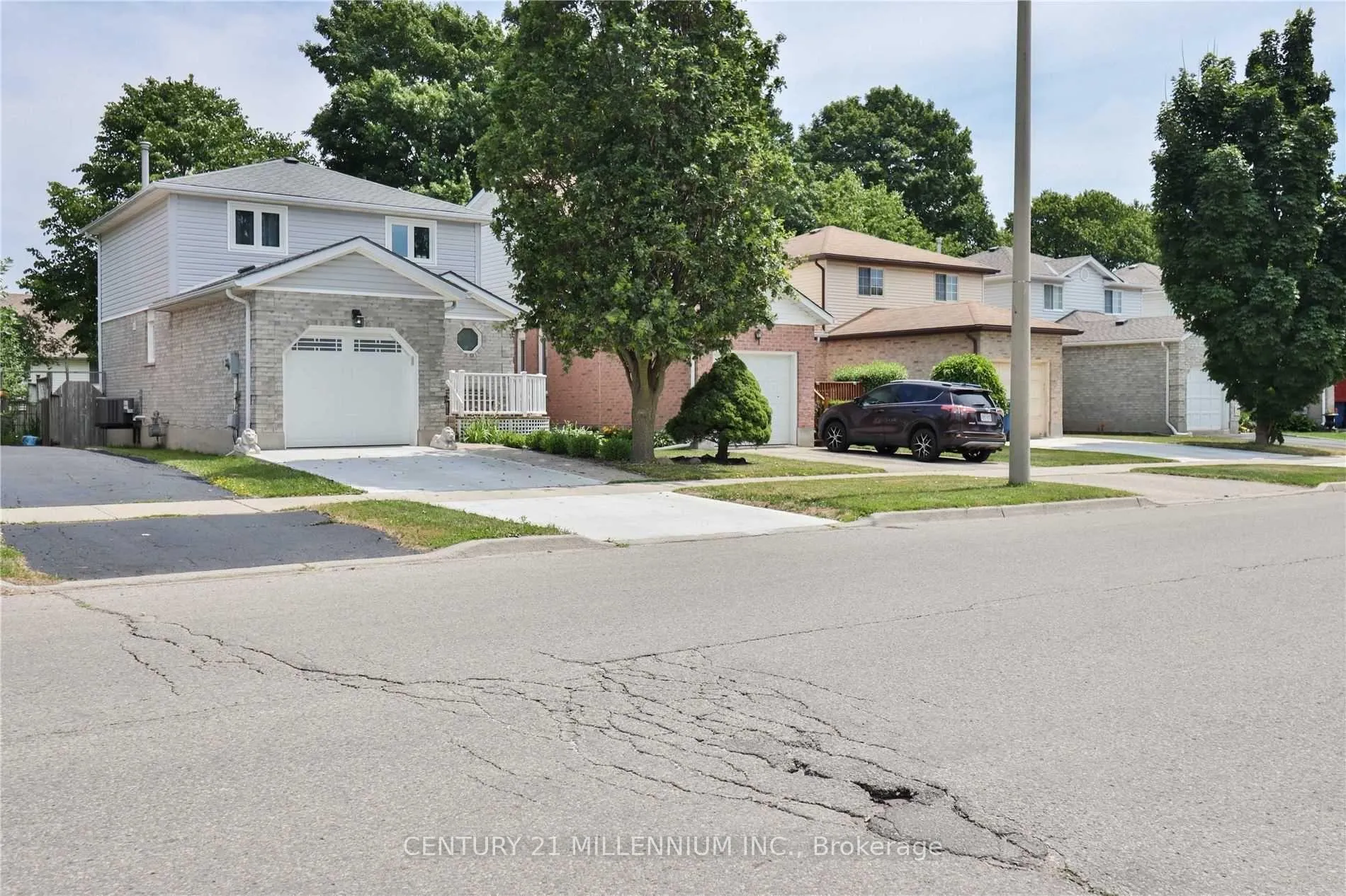Front of 385 Auden Road
