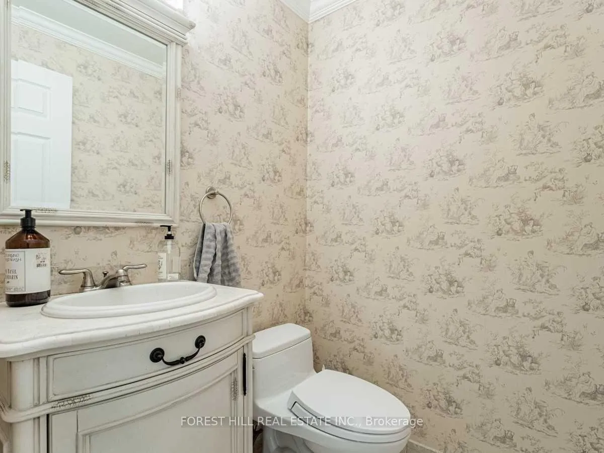 Photo 14 of 49 Lower Village Gate, Toronto, Forest Hill South — HOMEH
