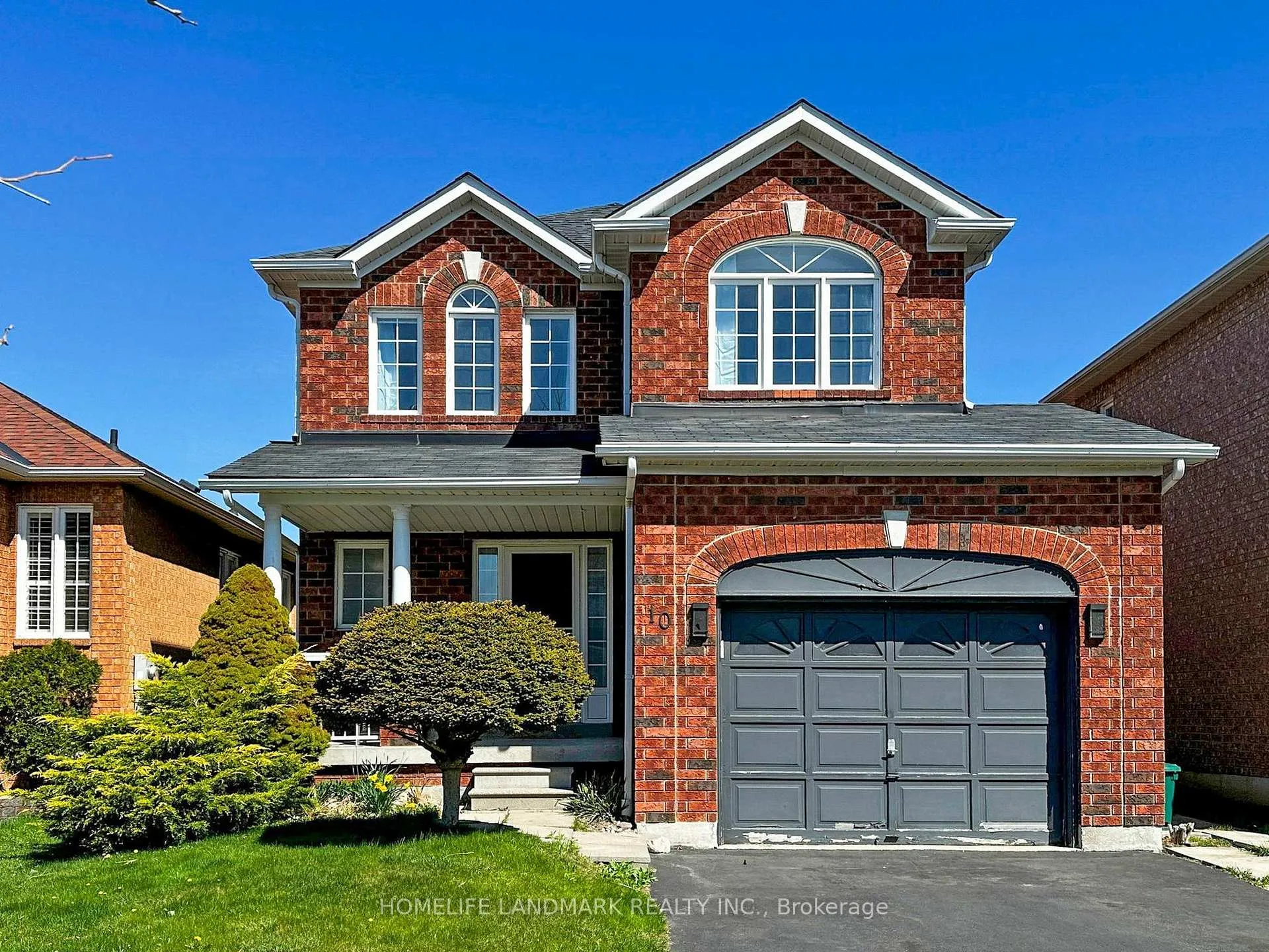 Photo 1 of 10 Lacroix Court, Whitby, Taunton North — HOMEH