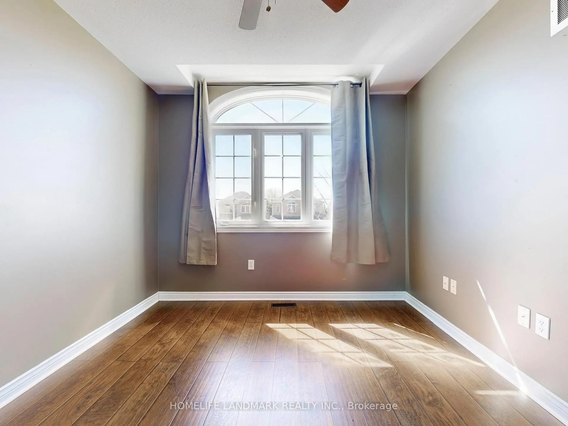 Photo 33 of 10 Lacroix Court, Whitby, Taunton North — HOMEH