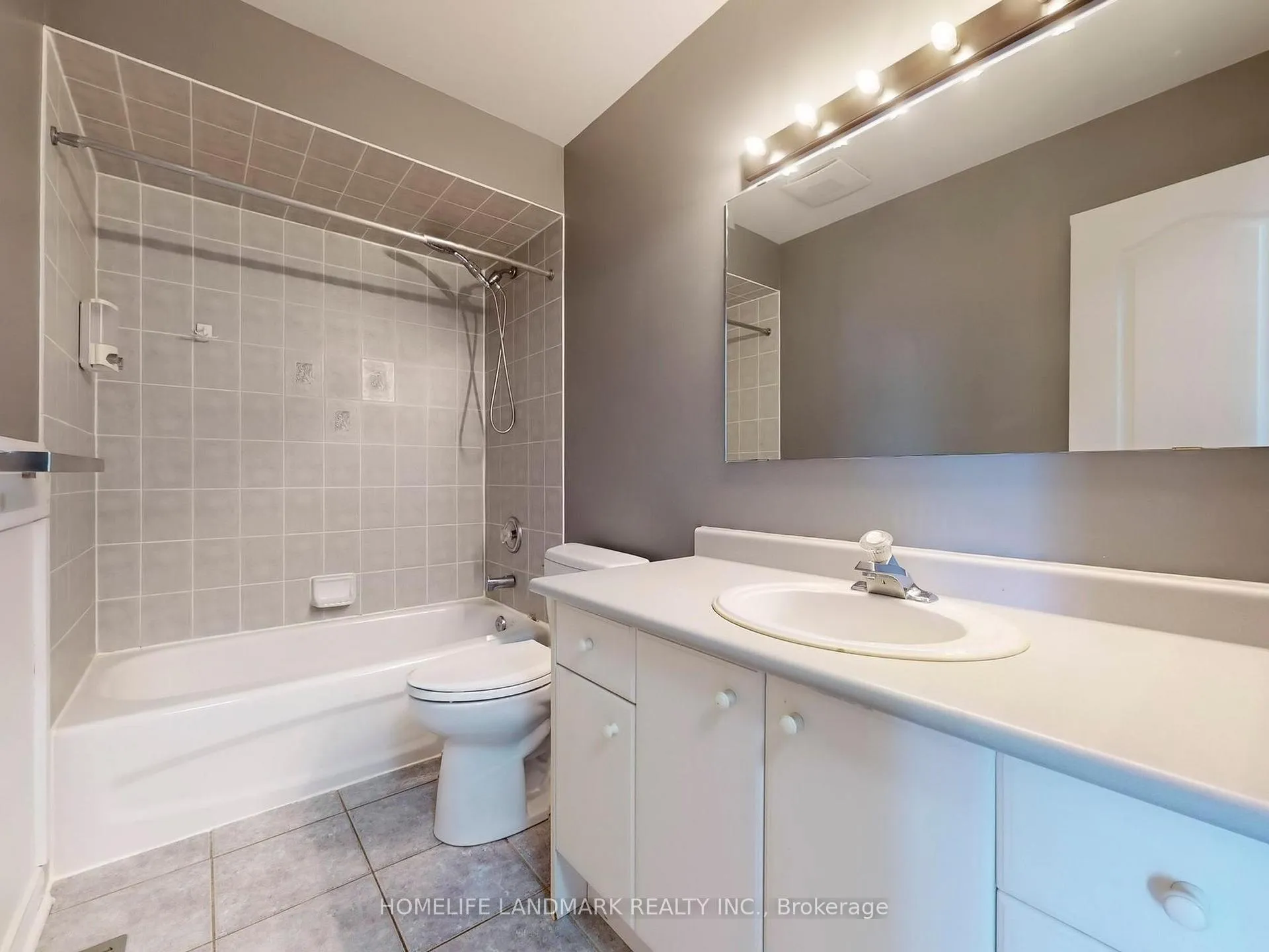 Photo 34 of 10 Lacroix Court, Whitby, Taunton North — HOMEH