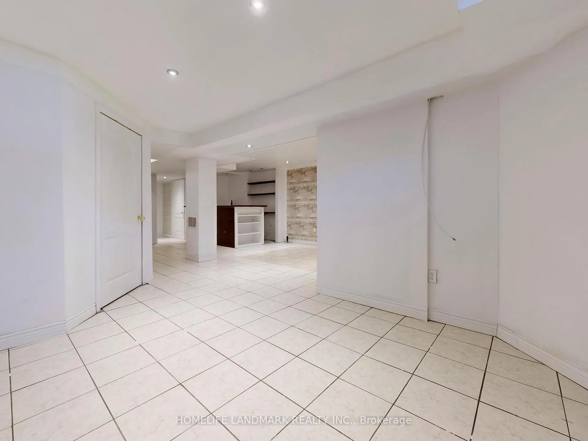 Photo 40 of 10 Lacroix Court, Whitby, Taunton North — HOMEH