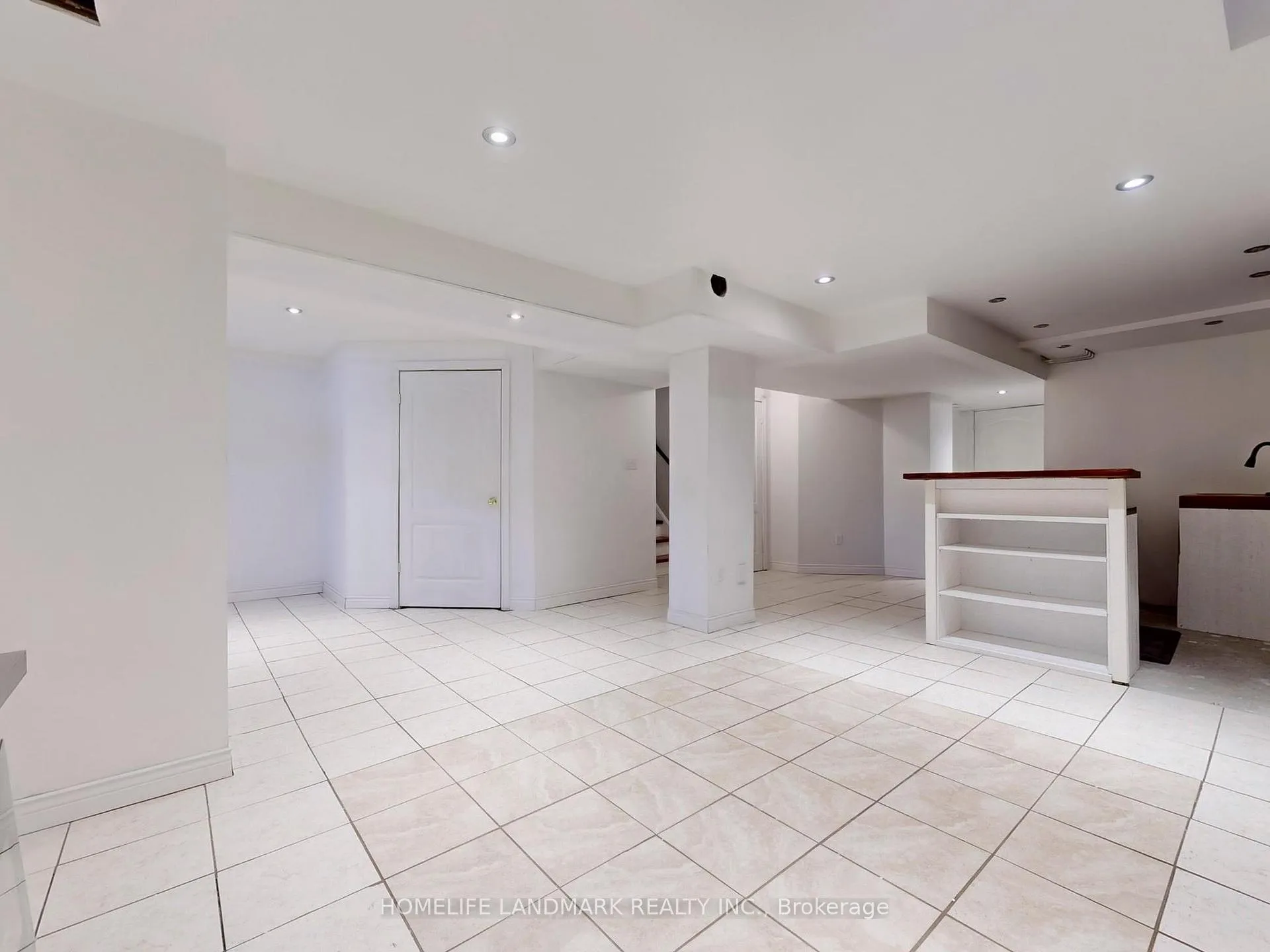 Photo 41 of 10 Lacroix Court, Whitby, Taunton North — HOMEH