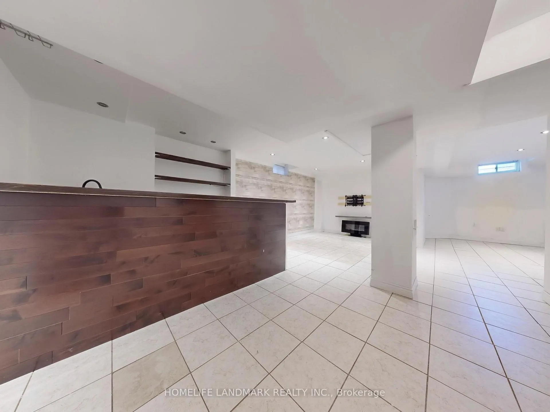 Photo 43 of 10 Lacroix Court, Whitby, Taunton North — HOMEH