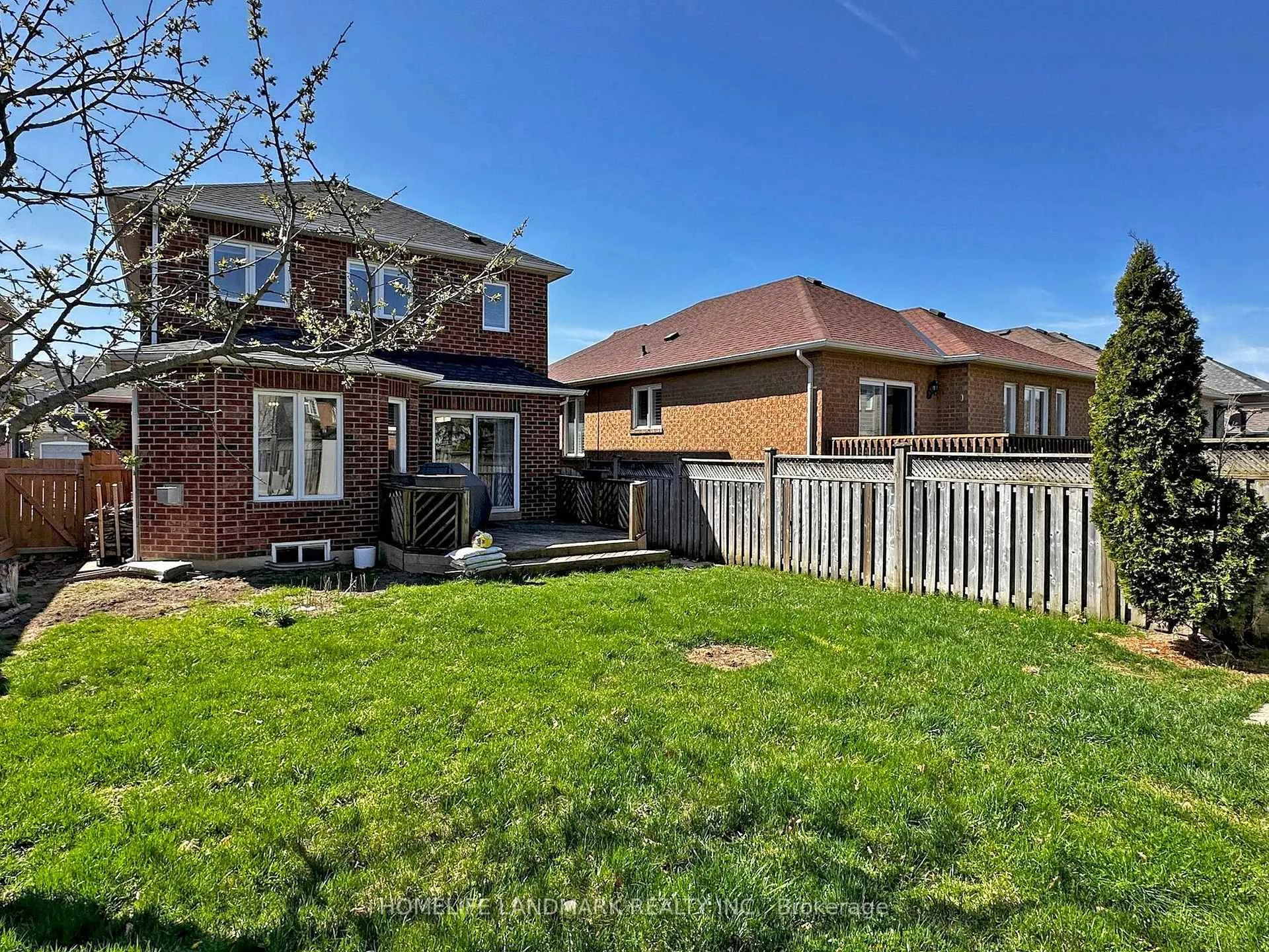 Photo 48 of 10 Lacroix Court, Whitby, Taunton North — HOMEH