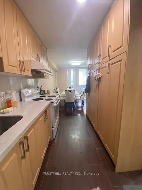 Photo 5 of Unit 519, 1 Massey Square, Toronto, Crescent Town — HOMEH