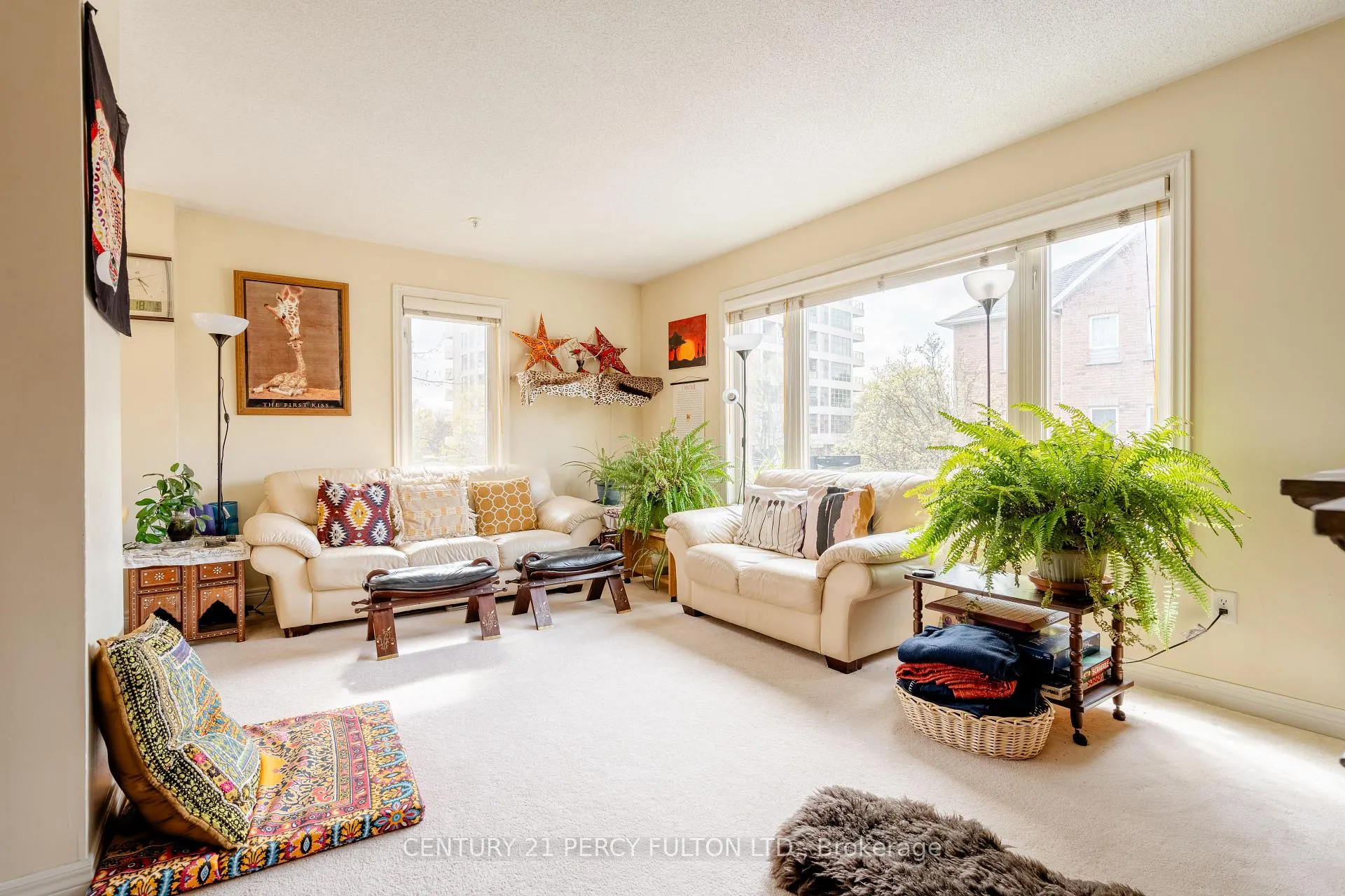 Photo 1 of 6A Leaside Park Drive, Toronto, Thorncliffe Park — HOMEH