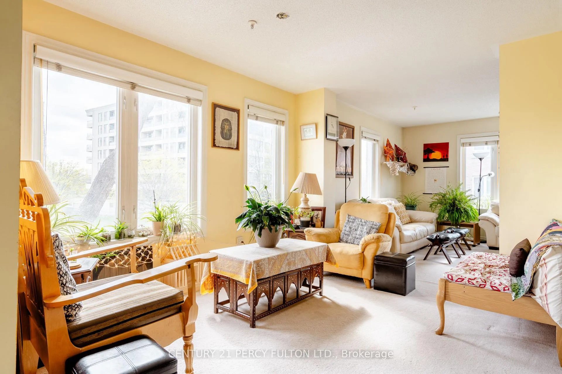 Photo 13 of 6A Leaside Park Drive, Toronto, Thorncliffe Park — HOMEH