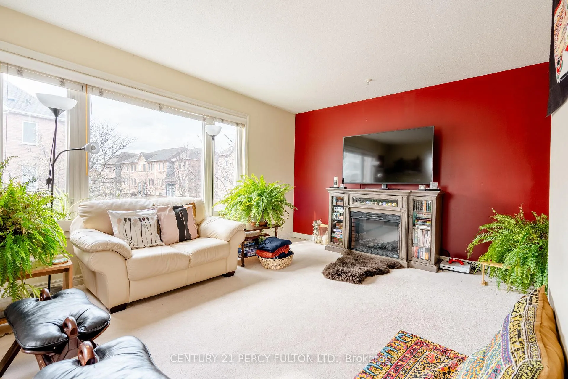Photo 14 of 6A Leaside Park Drive, Toronto, Thorncliffe Park — HOMEH