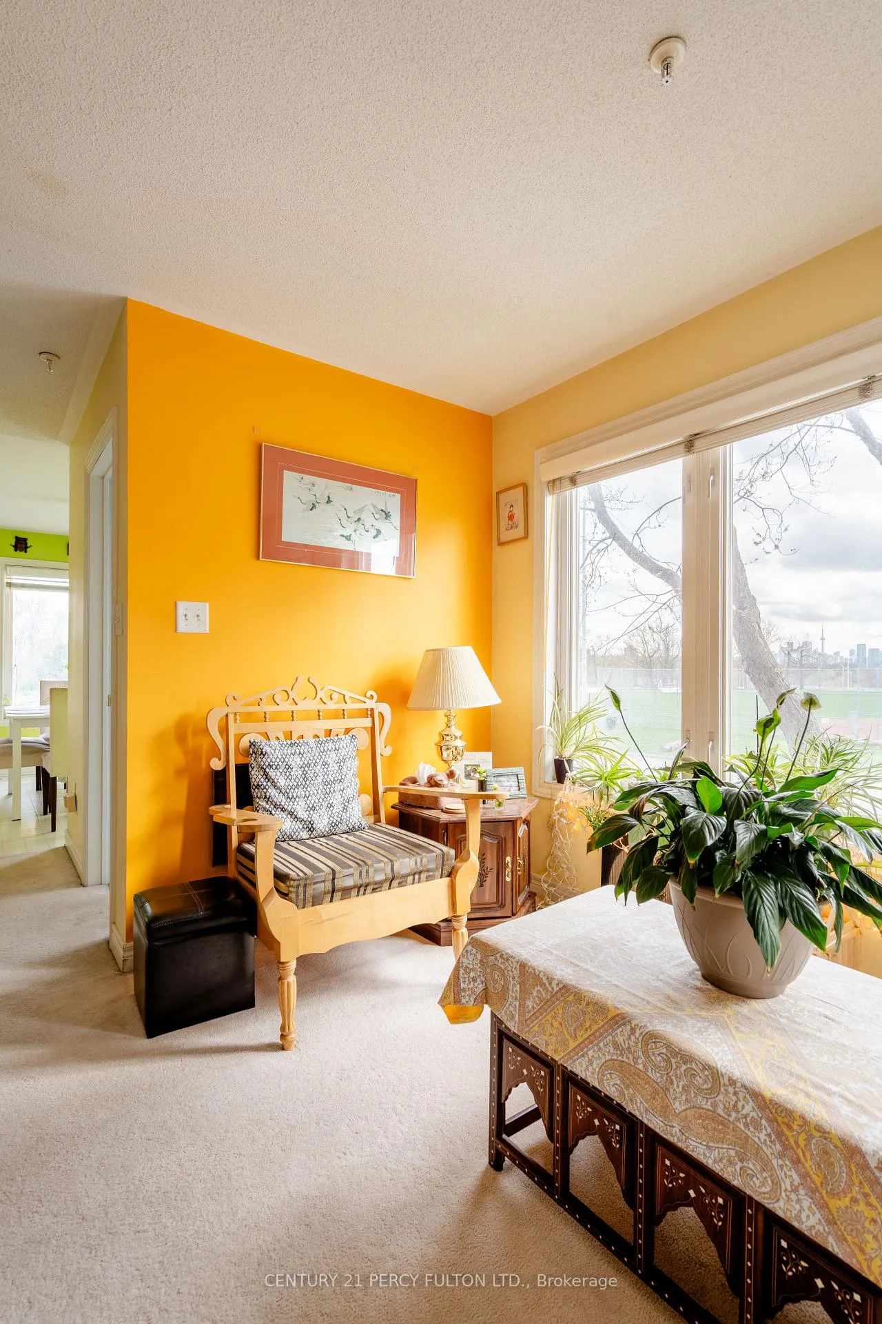 Photo 15 of 6A Leaside Park Drive, Toronto, Thorncliffe Park — HOMEH