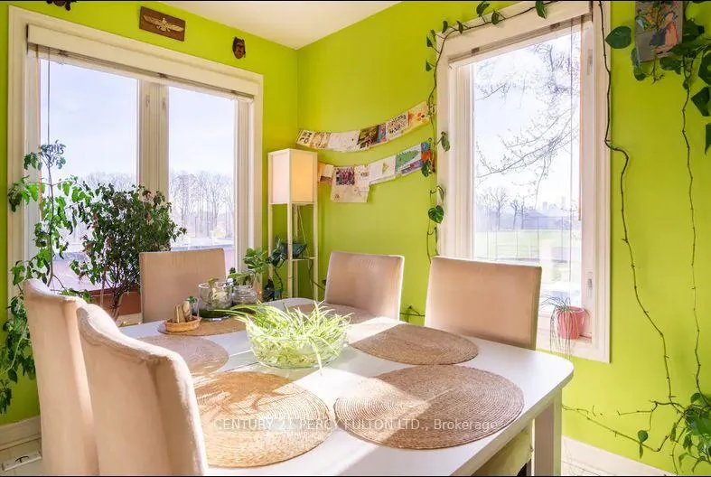 Photo 24 of 6A Leaside Park Drive, Toronto, Thorncliffe Park — HOMEH
