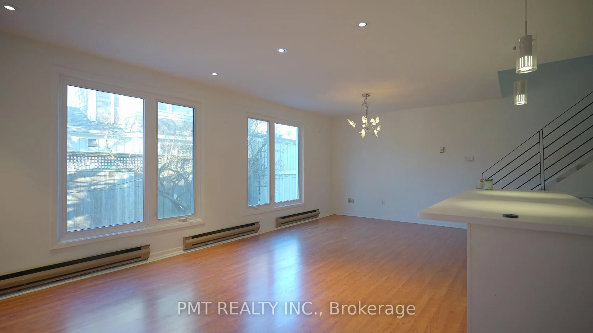 Photo 1 of Unit 4, 2064 Queen Street E, Toronto, The Beaches — HOMEH