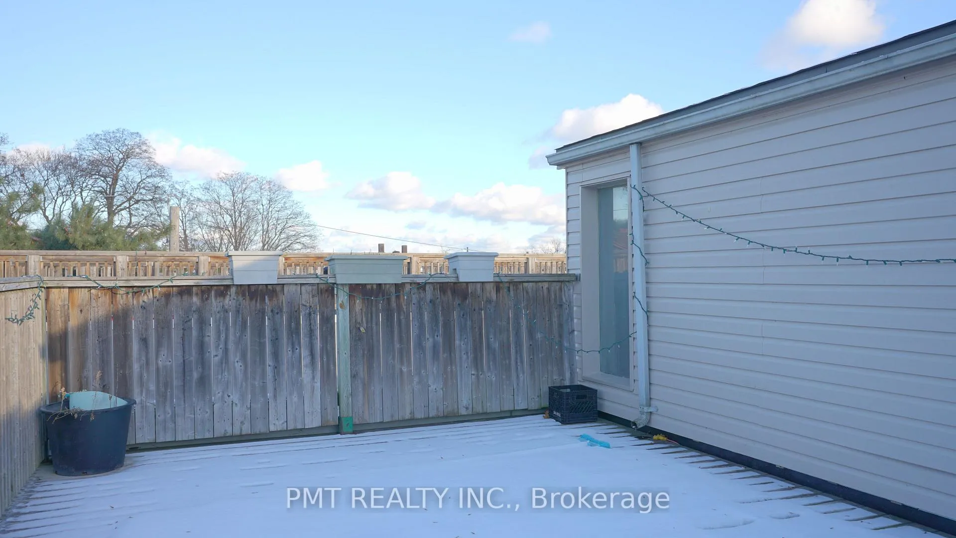 Photo 15 of Unit 4, 2064 Queen Street E, Toronto, The Beaches — HOMEH