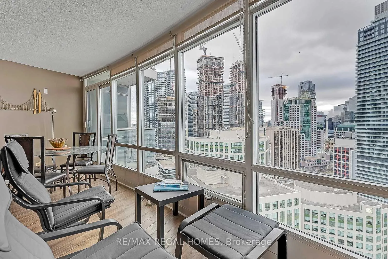 Photo 11 of Unit 3002, 361 Front Street, Toronto, Waterfront Communities — HOMEH