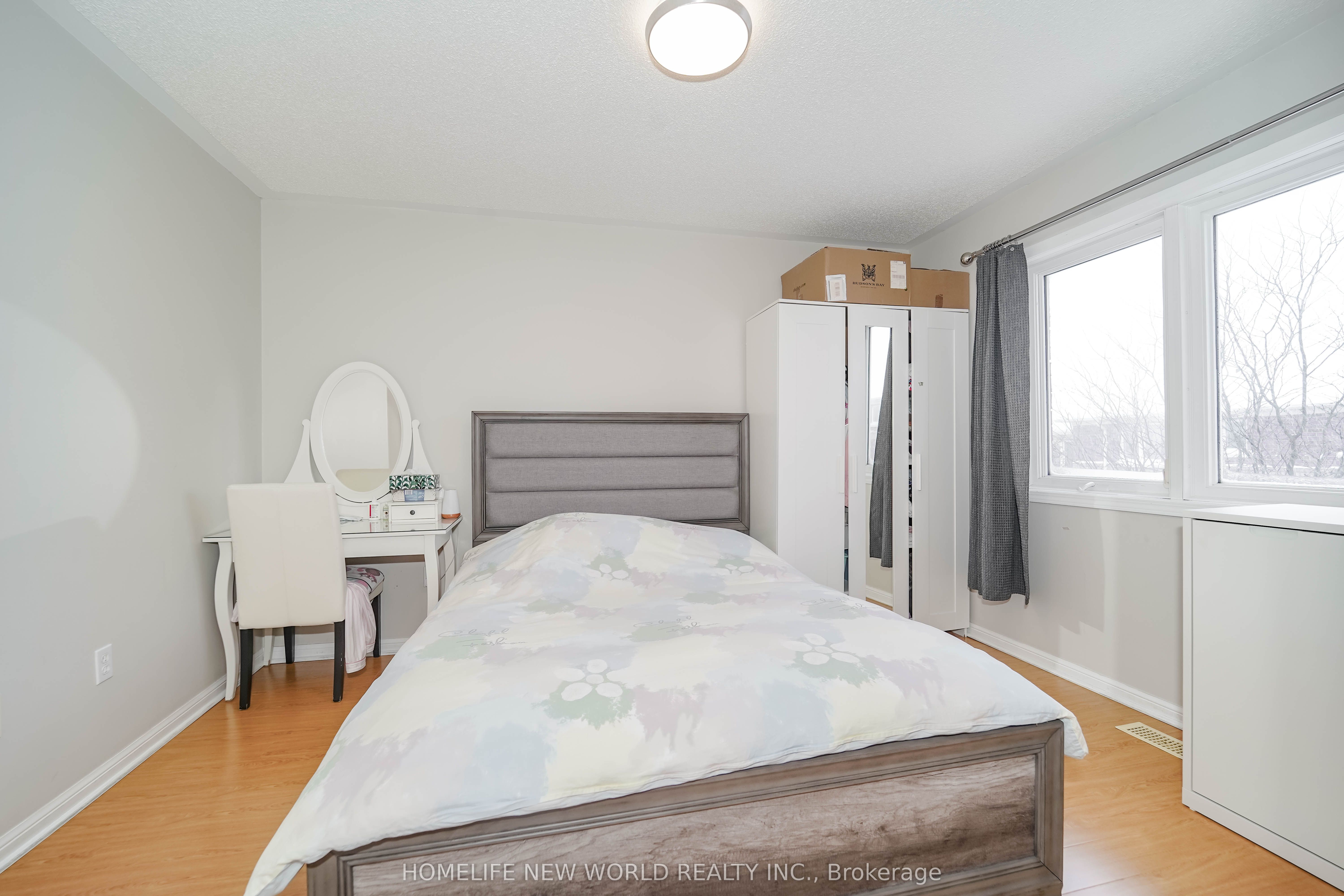Photo 12 of 24 Nakina Way, Markham, Village Green-South Unionville — HOMEH