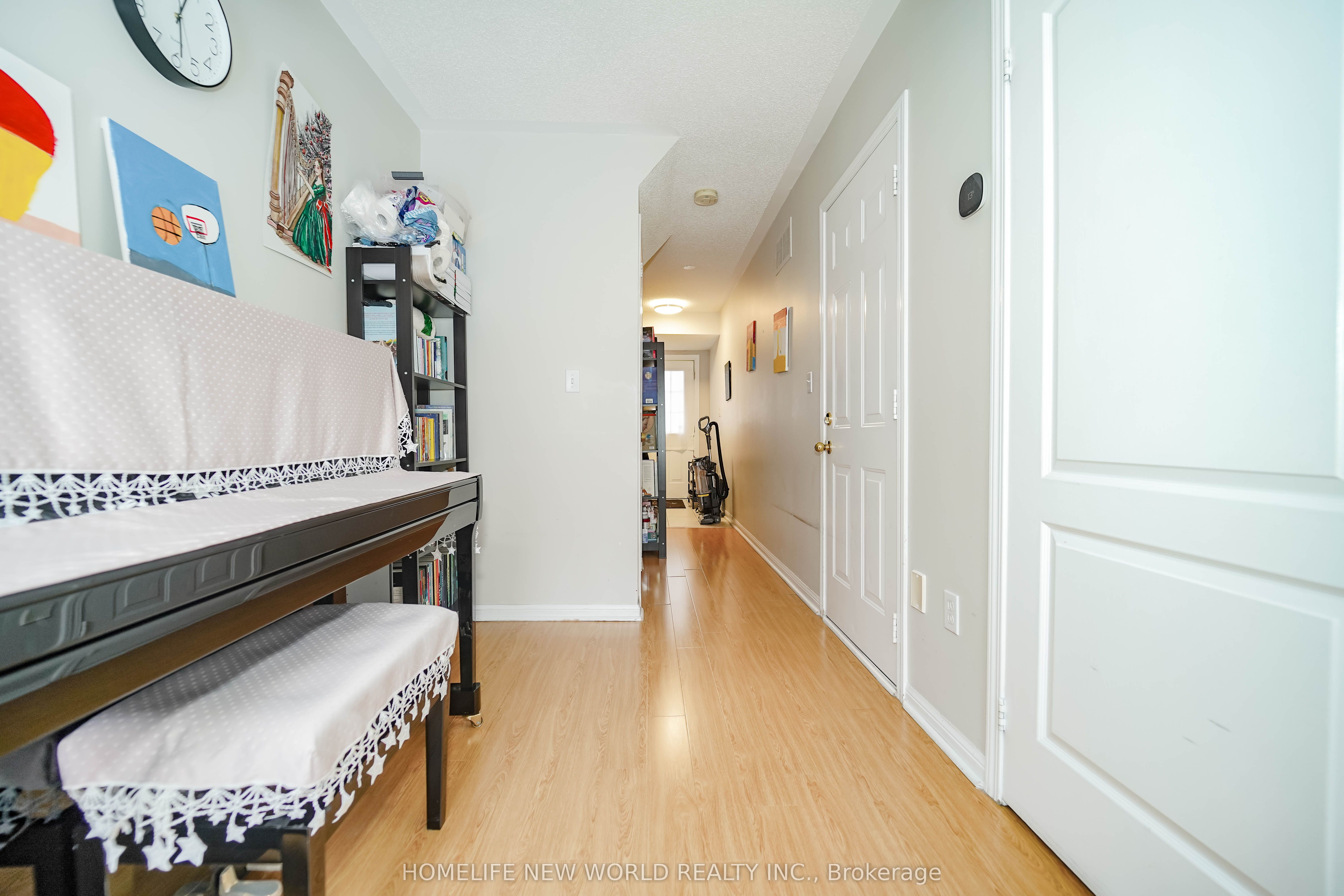 Photo 2 of 24 Nakina Way, Markham, Village Green-South Unionville — HOMEH