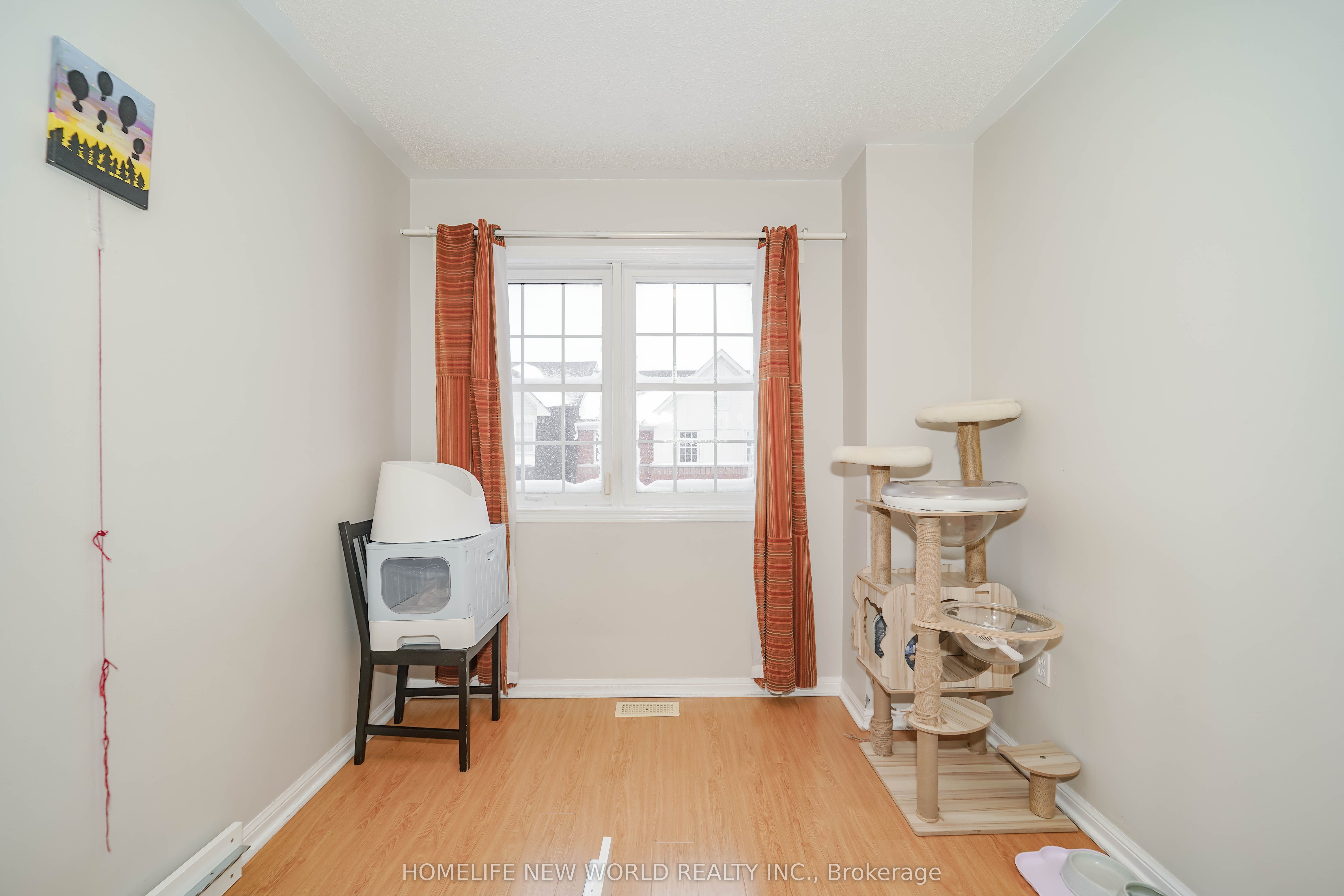 Photo 16 of 24 Nakina Way, Markham, Village Green-South Unionville — HOMEH