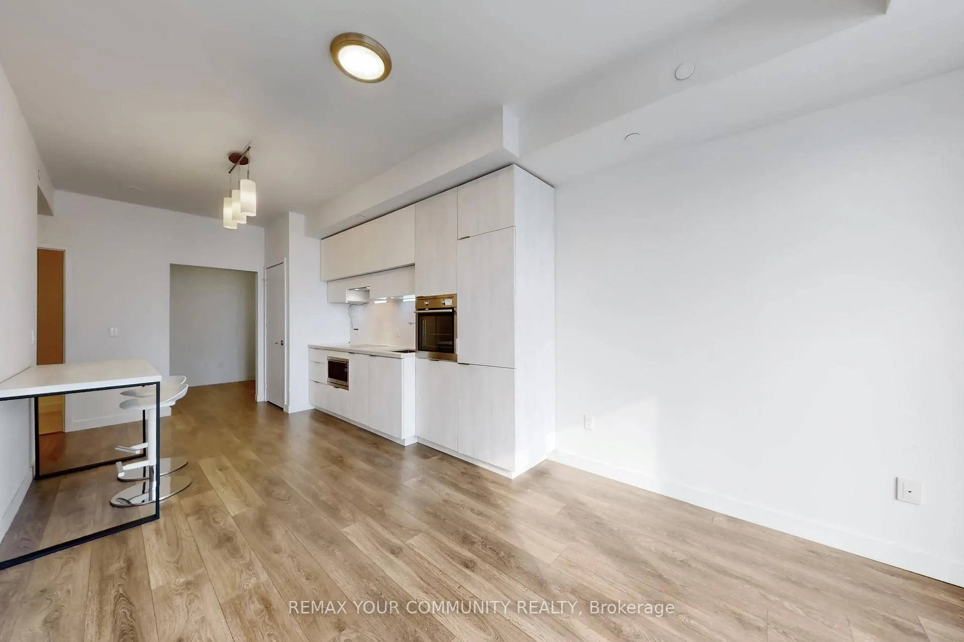 Photo 9 of Unit 3701, 8 Eglinton Avenue E, Toronto, Mount Pleasant West — HOMEH