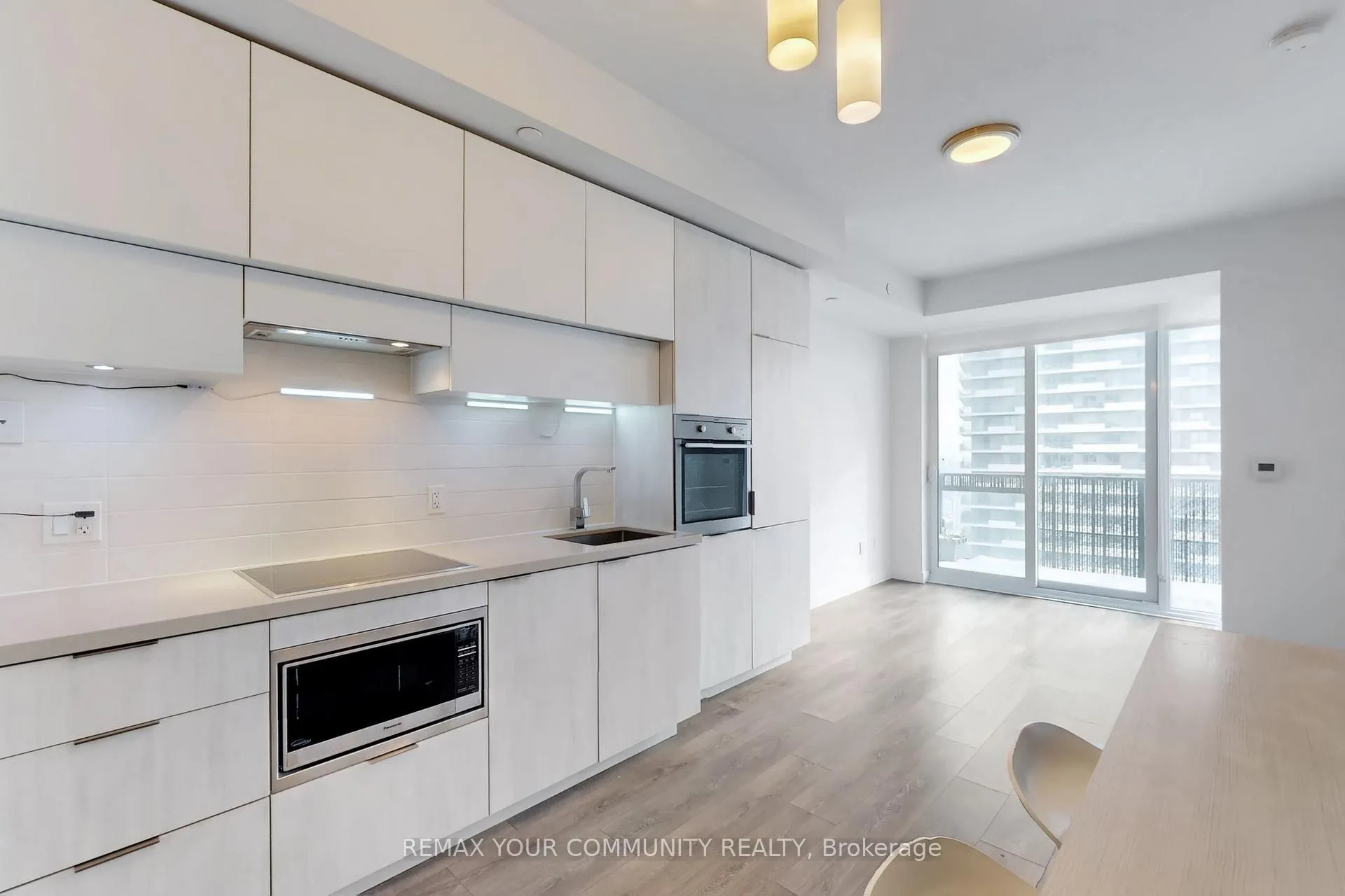 Photo 16 of Unit 3701, 8 Eglinton Avenue E, Toronto, Mount Pleasant West — HOMEH