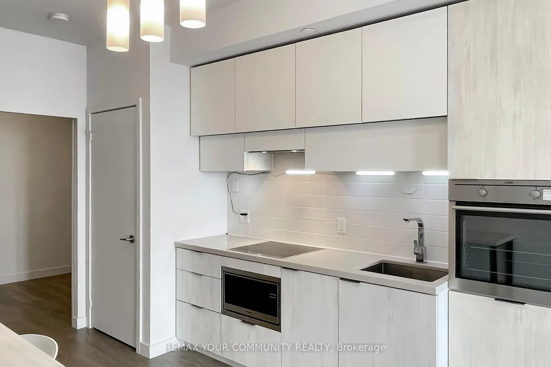 Photo 20 of Unit 3701, 8 Eglinton Avenue E, Toronto, Mount Pleasant West — HOMEH