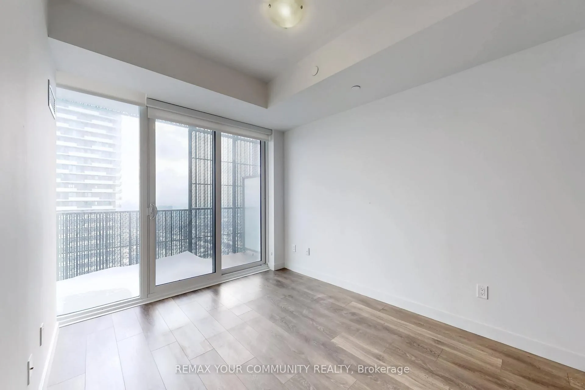 Photo 24 of Unit 3701, 8 Eglinton Avenue E, Toronto, Mount Pleasant West — HOMEH