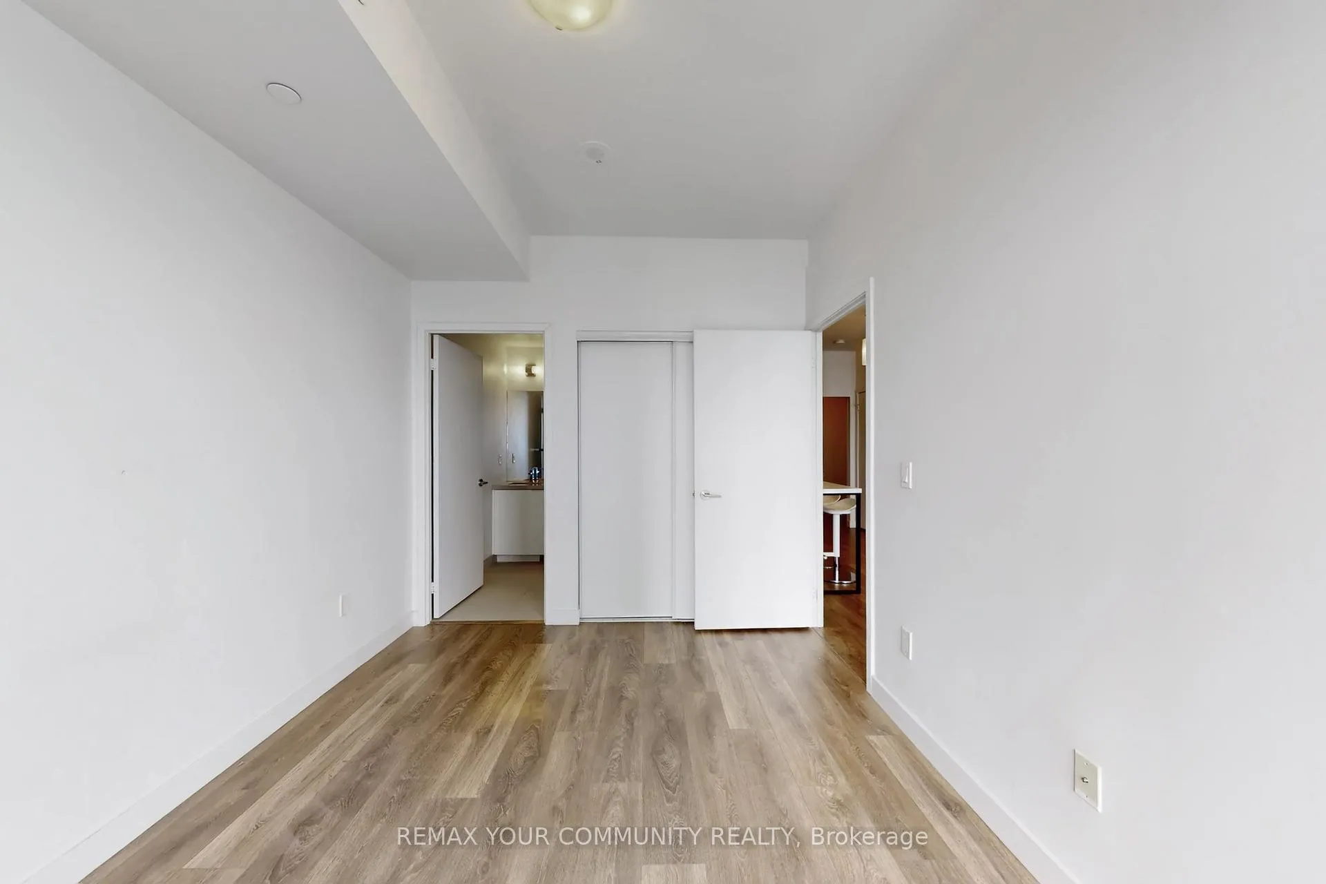 Photo 27 of Unit 3701, 8 Eglinton Avenue E, Toronto, Mount Pleasant West — HOMEH