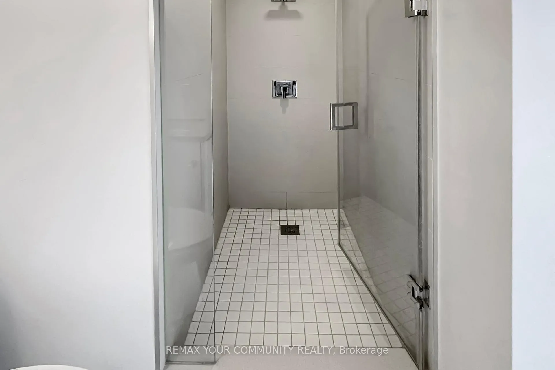 Photo 29 of Unit 3701, 8 Eglinton Avenue E, Toronto, Mount Pleasant West — HOMEH