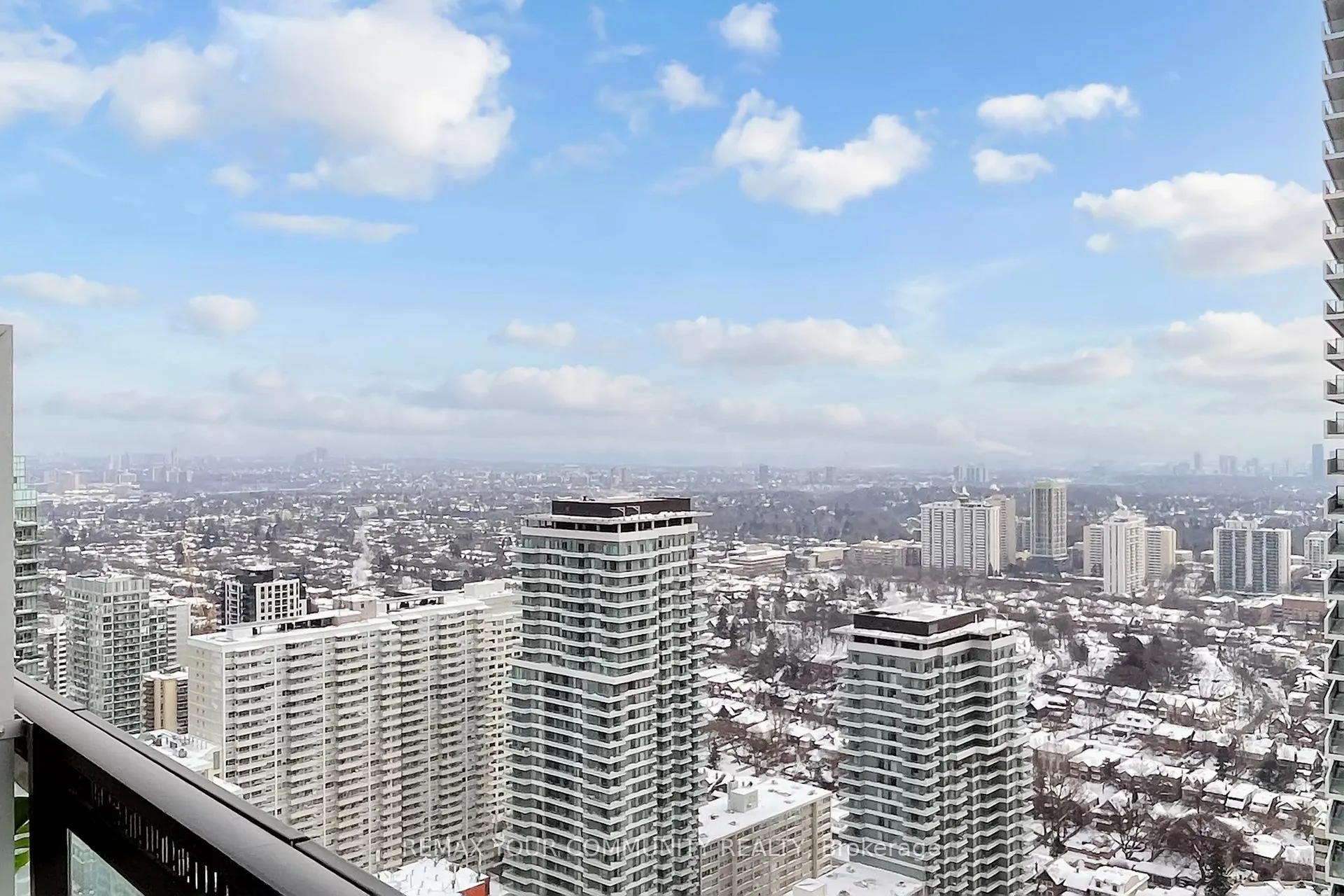 Photo 39 of Unit 3701, 8 Eglinton Avenue E, Toronto, Mount Pleasant West — HOMEH