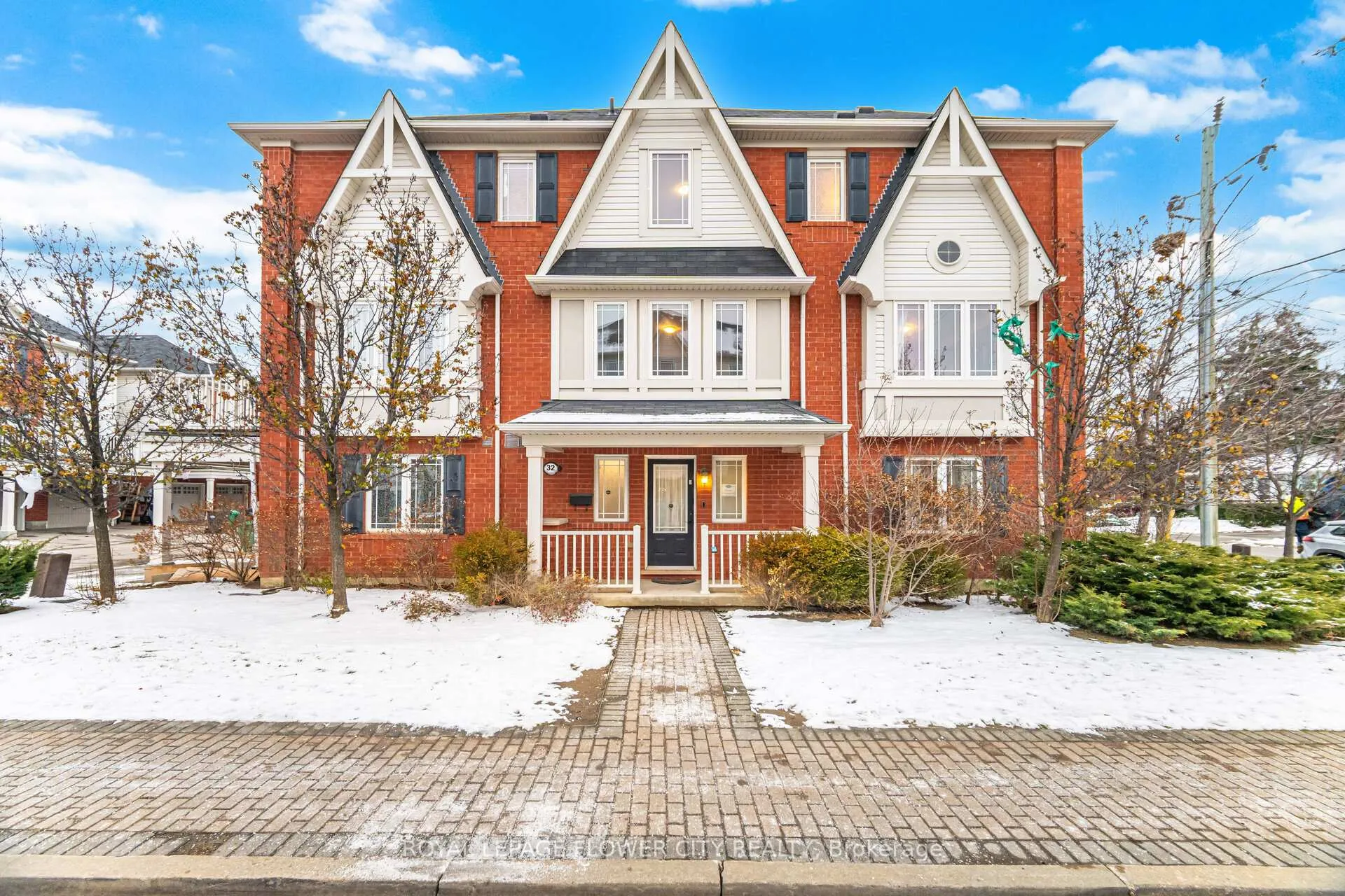 Photo 1 of Unit 32, 50 Hillcrest Avenue, Brampton, Queen Street Corridor — HOMEH