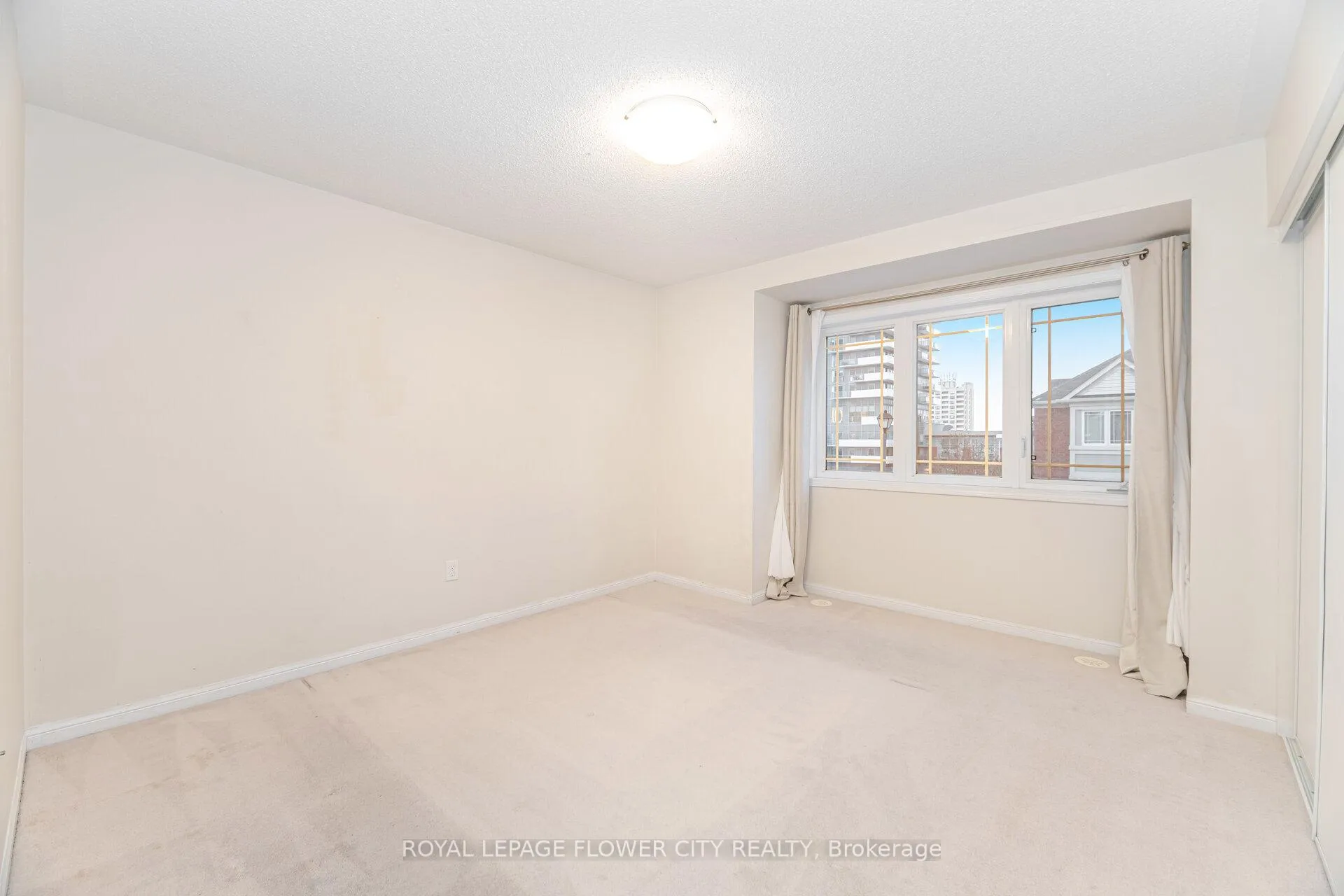 Photo 25 of Unit 32, 50 Hillcrest Avenue, Brampton, Queen Street Corridor — HOMEH