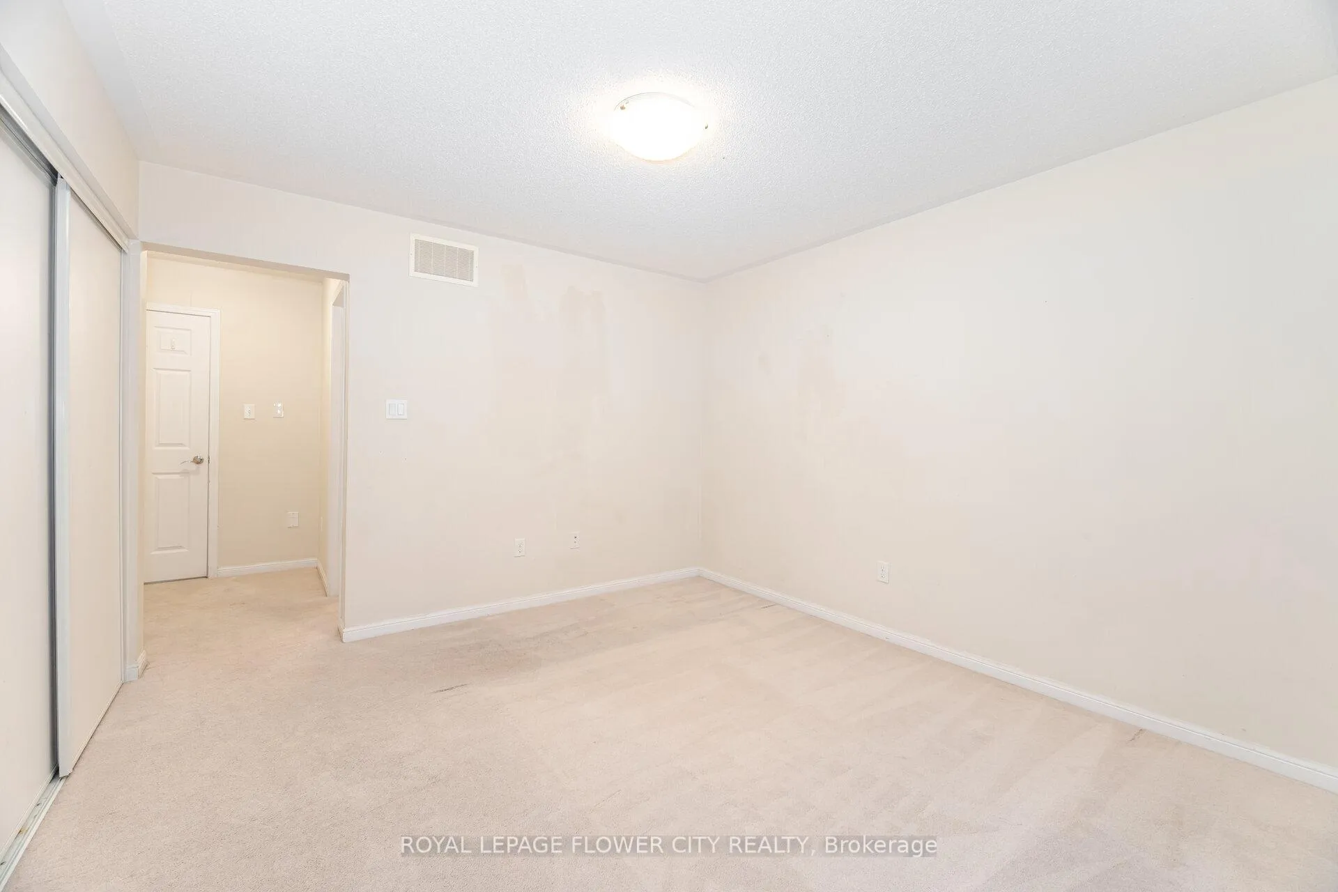 Photo 27 of Unit 32, 50 Hillcrest Avenue, Brampton, Queen Street Corridor — HOMEH
