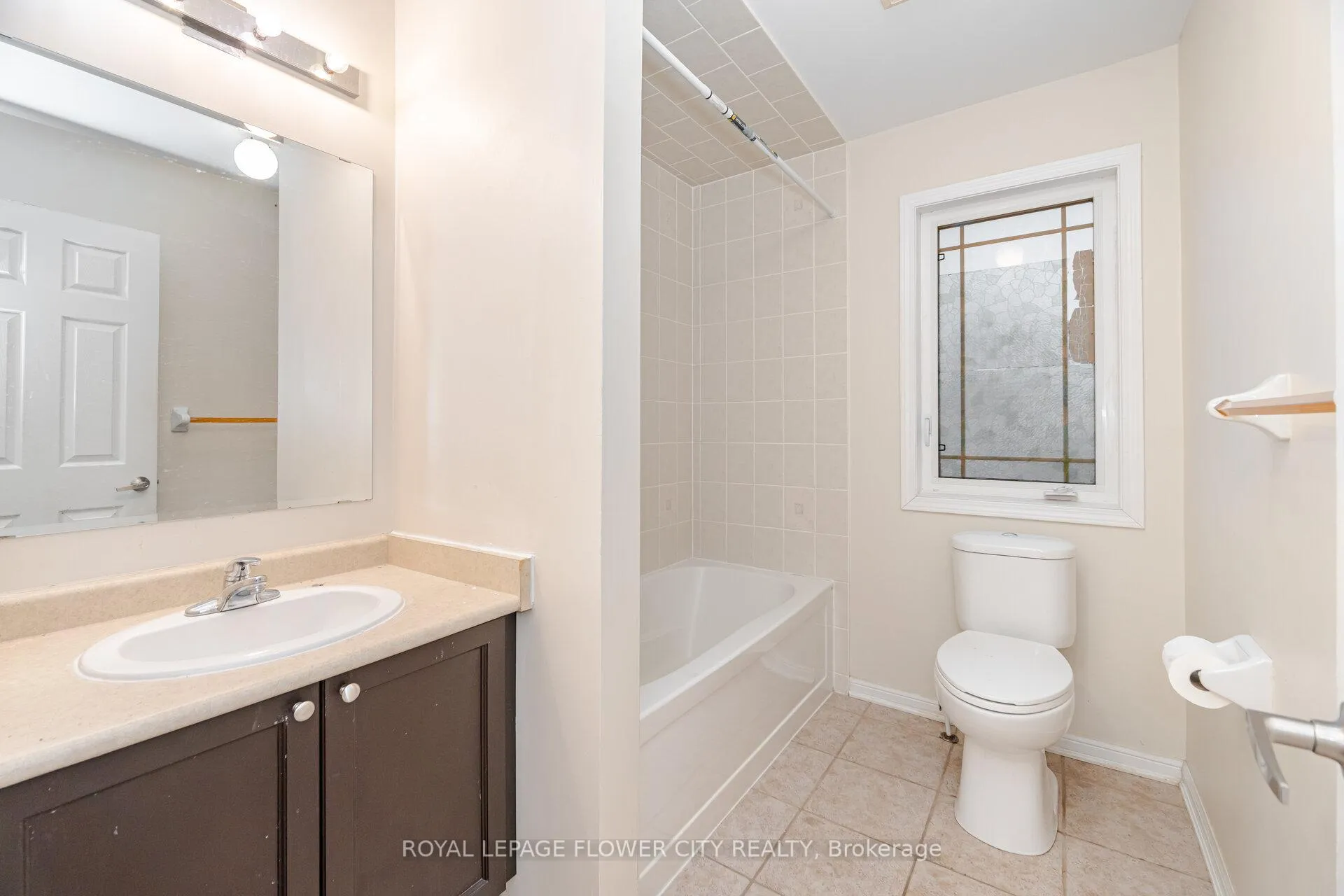Photo 28 of Unit 32, 50 Hillcrest Avenue, Brampton, Queen Street Corridor — HOMEH