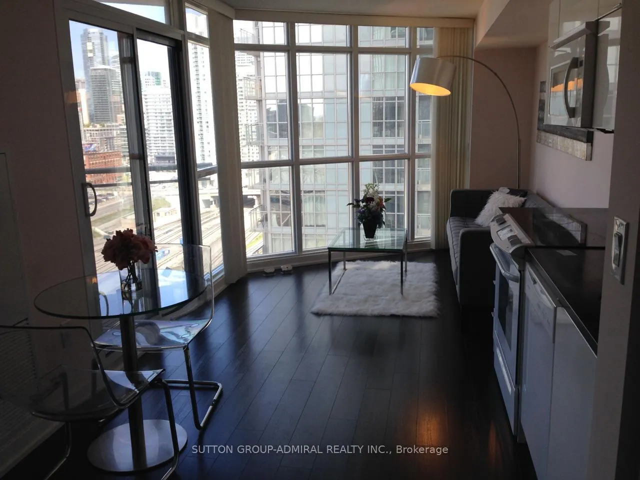 Photo 8 of Unit 1902, 21 Iceboat Terrace, Toronto, Waterfront Communities — HOMEH